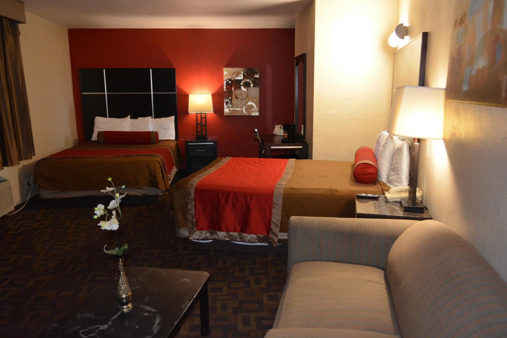 Harbor Inn & Suites Oceanside gallery photo in Oceanside, CA — image 30