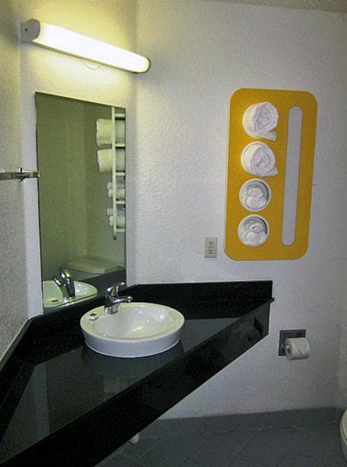 Motel 6-McKinney, TX - North interior in McKinney, TX — gallery photo 2