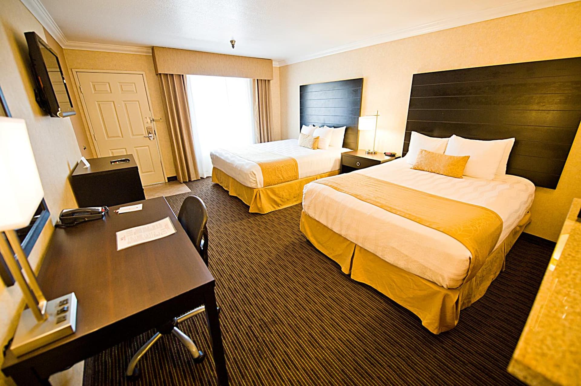 Hotel d'Lins Ontario Airport gallery photo in Ontario, CA — image 13