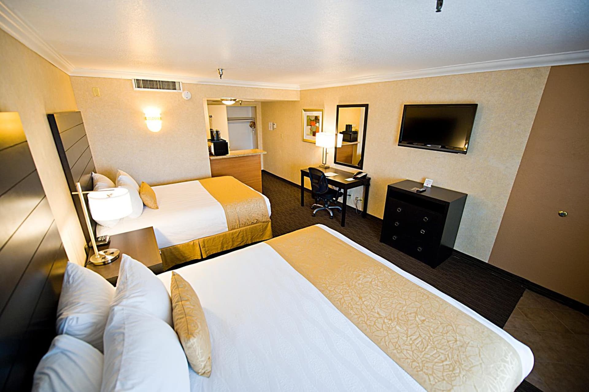 Hotel d'Lins Ontario Airport gallery photo in Ontario, CA — image 18