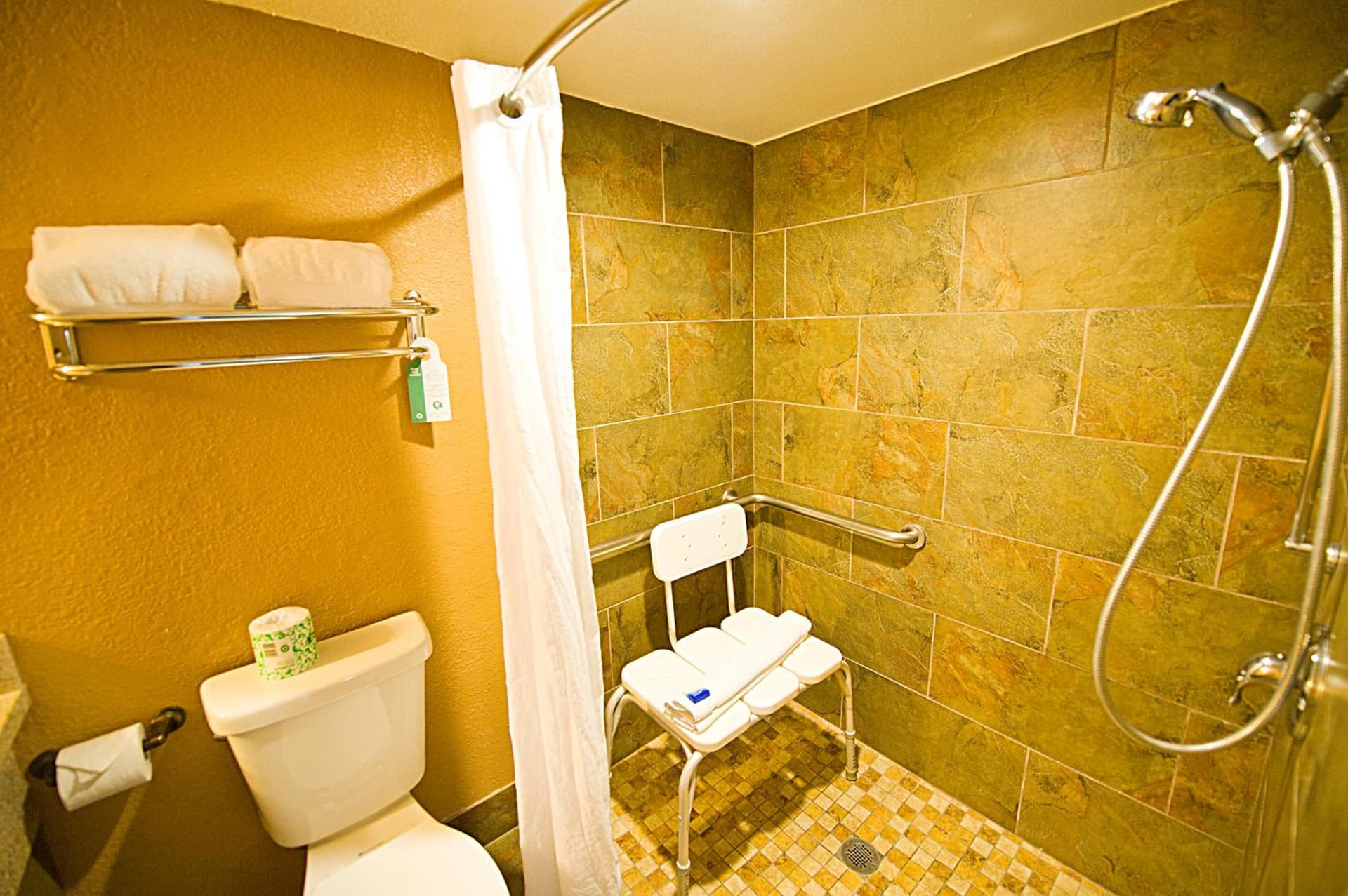 Hotel d'Lins Ontario Airport gallery photo in Ontario, CA — image 17