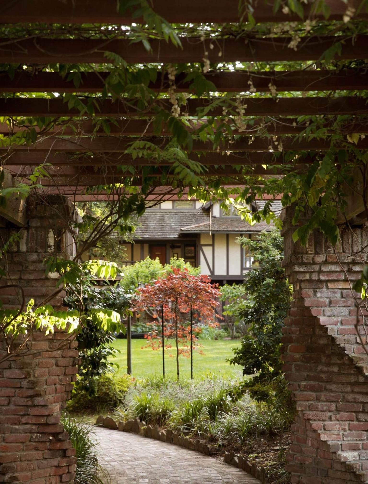 Harvest Inn interior in St. Helena, CA — gallery photo 2