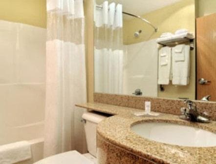 Microtel Inn & Suites by Wyndham Huntsville gallery photo in Huntsville, AL — image 8