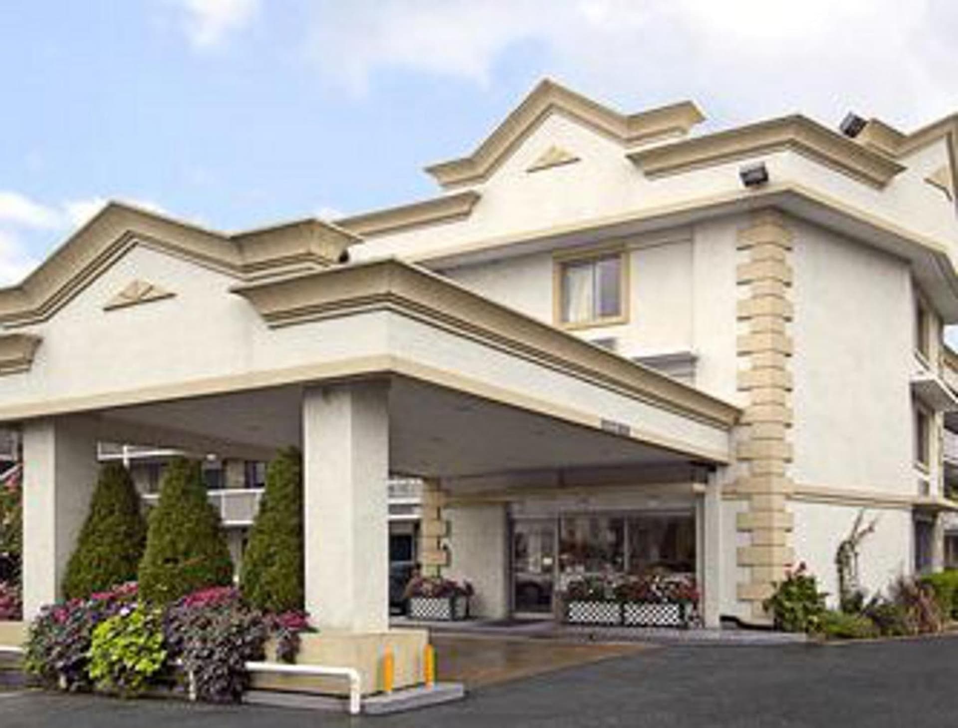 Days Inn by Wyndham Arlington Pentagon gallery photo in Arlington, VA — image 20