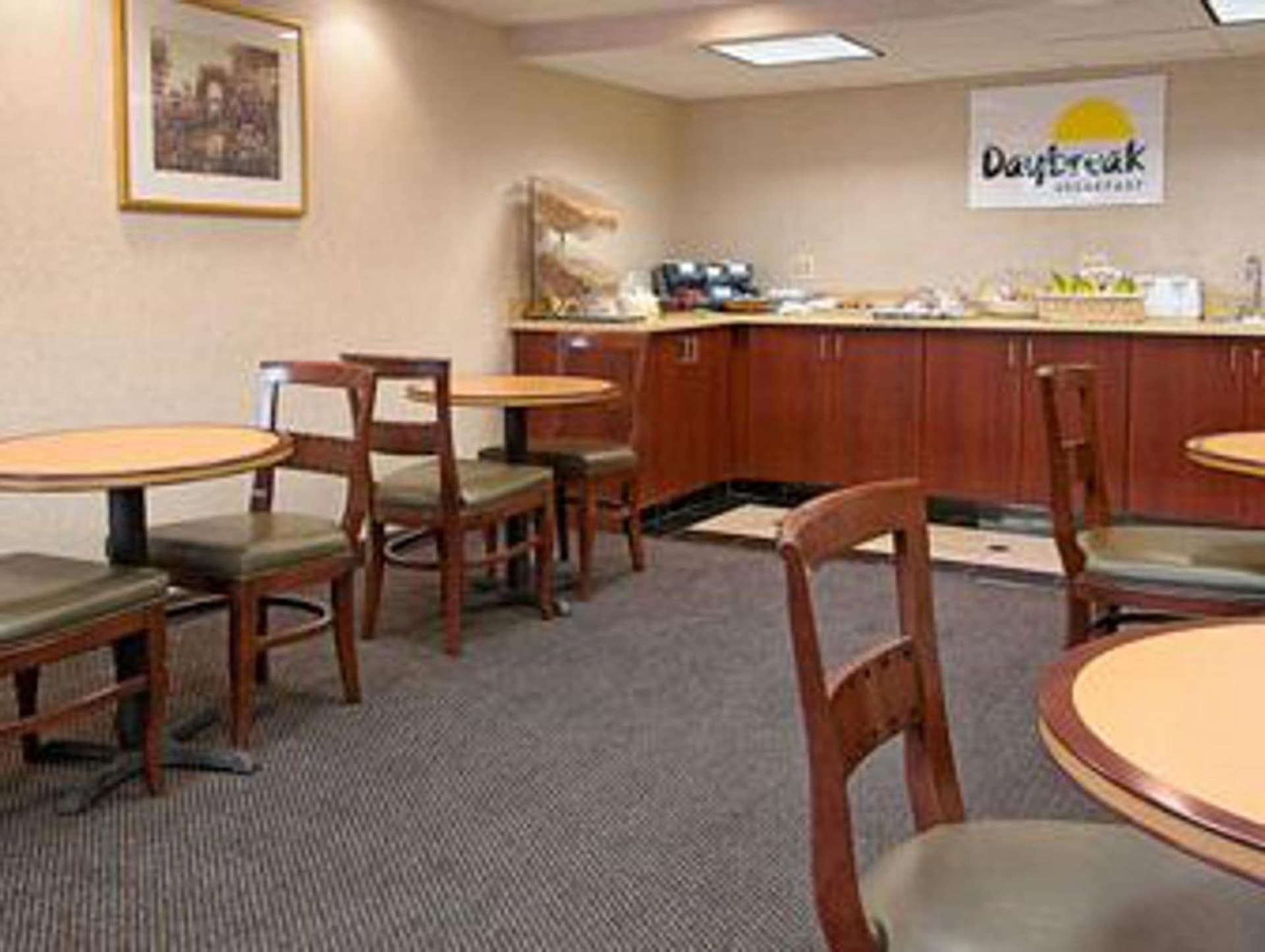 Days Inn by Wyndham Arlington Pentagon property views in Arlington, VA — gallery photo 3