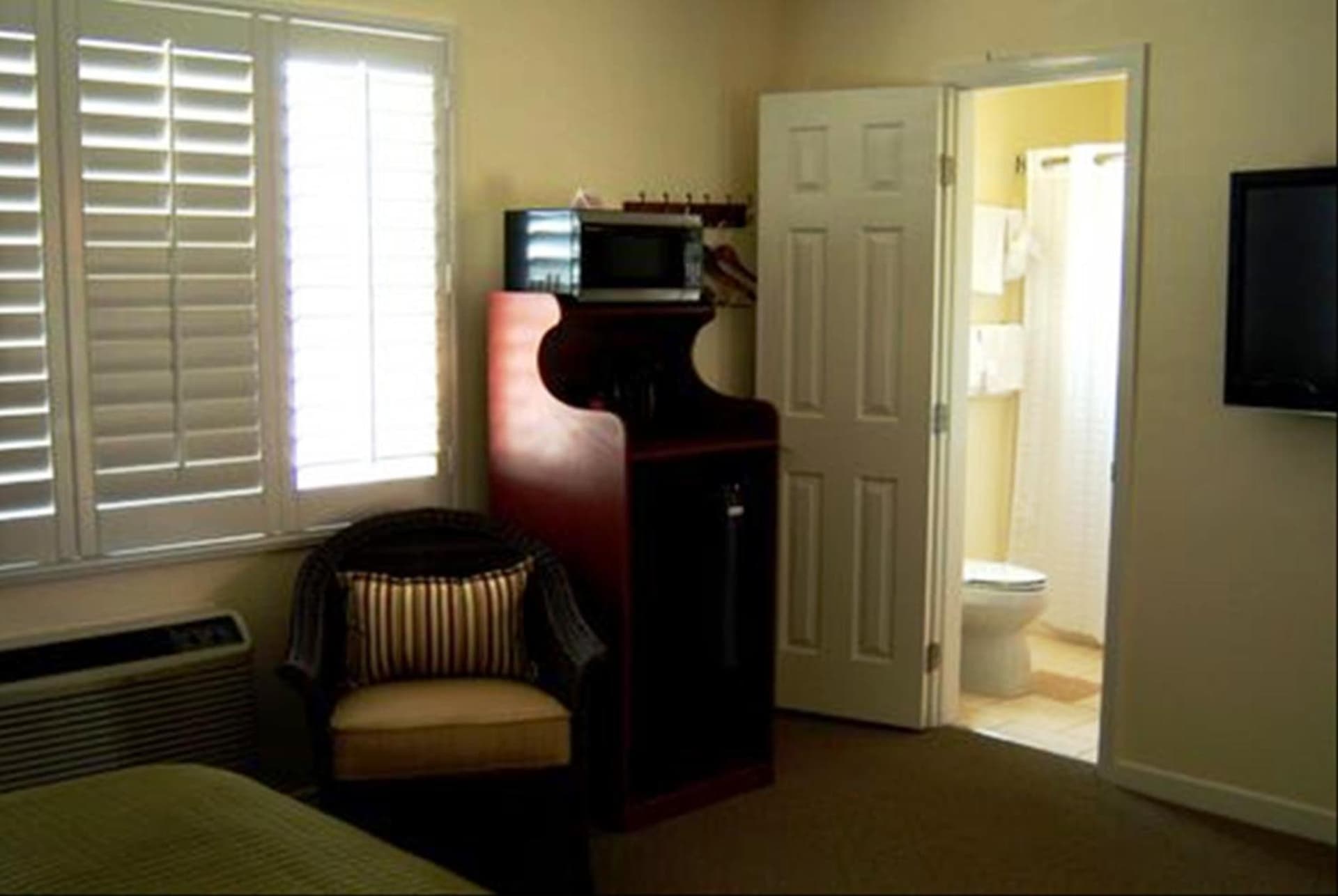 Bella Capri Inn and Suites gallery photo in Camarillo, CA — image 34