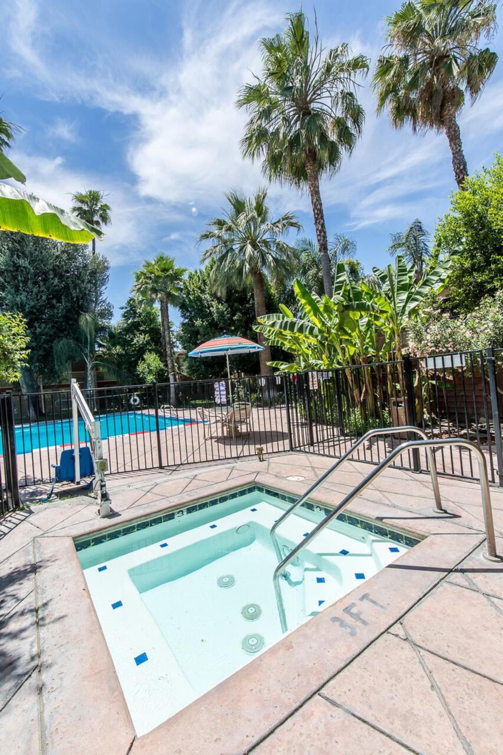 Clarion Hotel Bakersfield North gallery photo in Bakersfield, CA — image 93