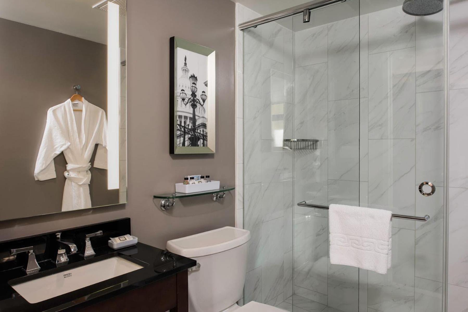Phoenix Park Hotel gallery photo in Washington, DC — image 12