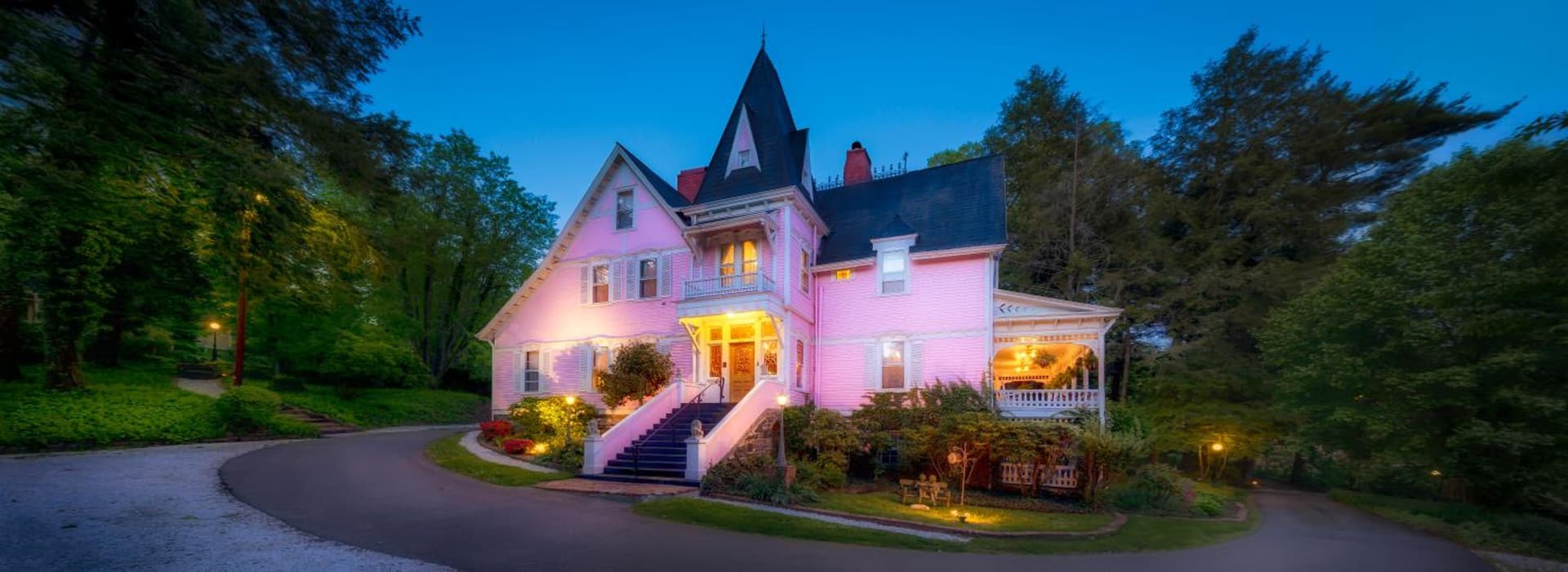 Cedar Crest Inn featured exterior or lobby in Asheville, NC — similar hotel