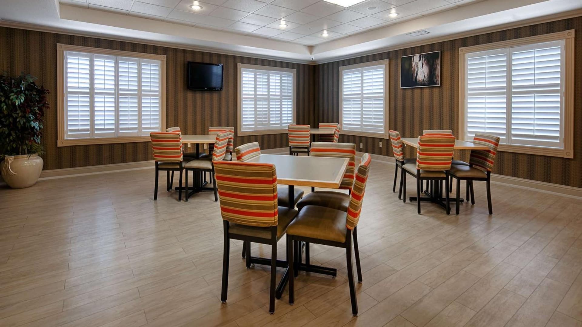 Best Western Plus Rama Inn & Suites gallery photo in Oakdale, CA — image 34