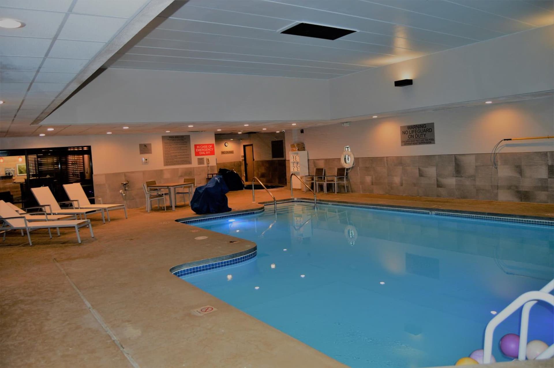 Country Inn & Suites by Radisson, La Crosse, WI gallery photo in La Crosse, WI — image 46