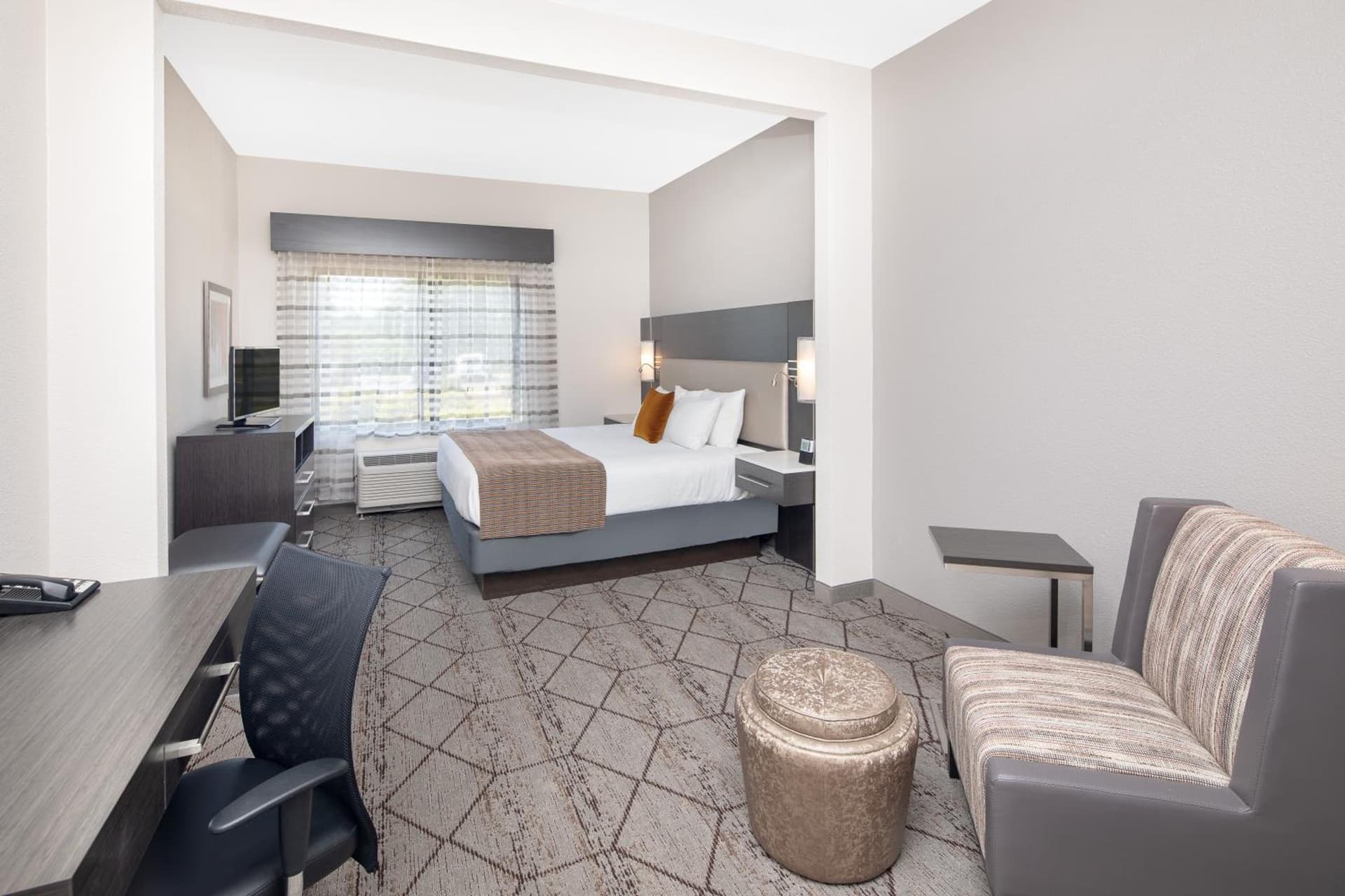 Wingate by Wyndham Greenville Airport gallery photo in Greenville, SC — image 7