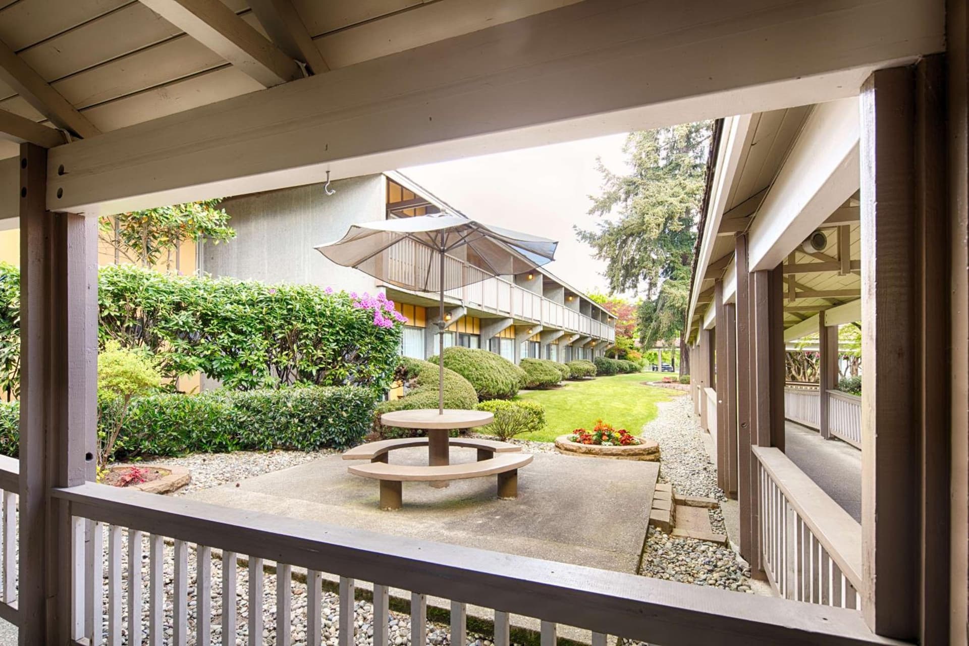 Red Lion Hotel Bellevue gallery photo in Bellevue, WA — image 23