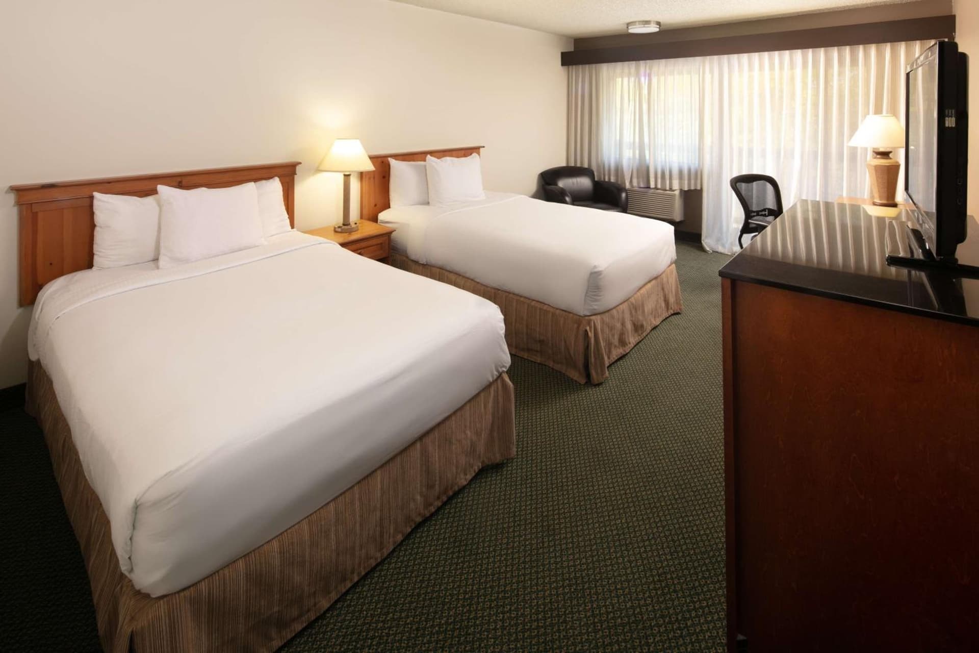 Red Lion Hotel Bellevue gallery photo in Bellevue, WA — image 9