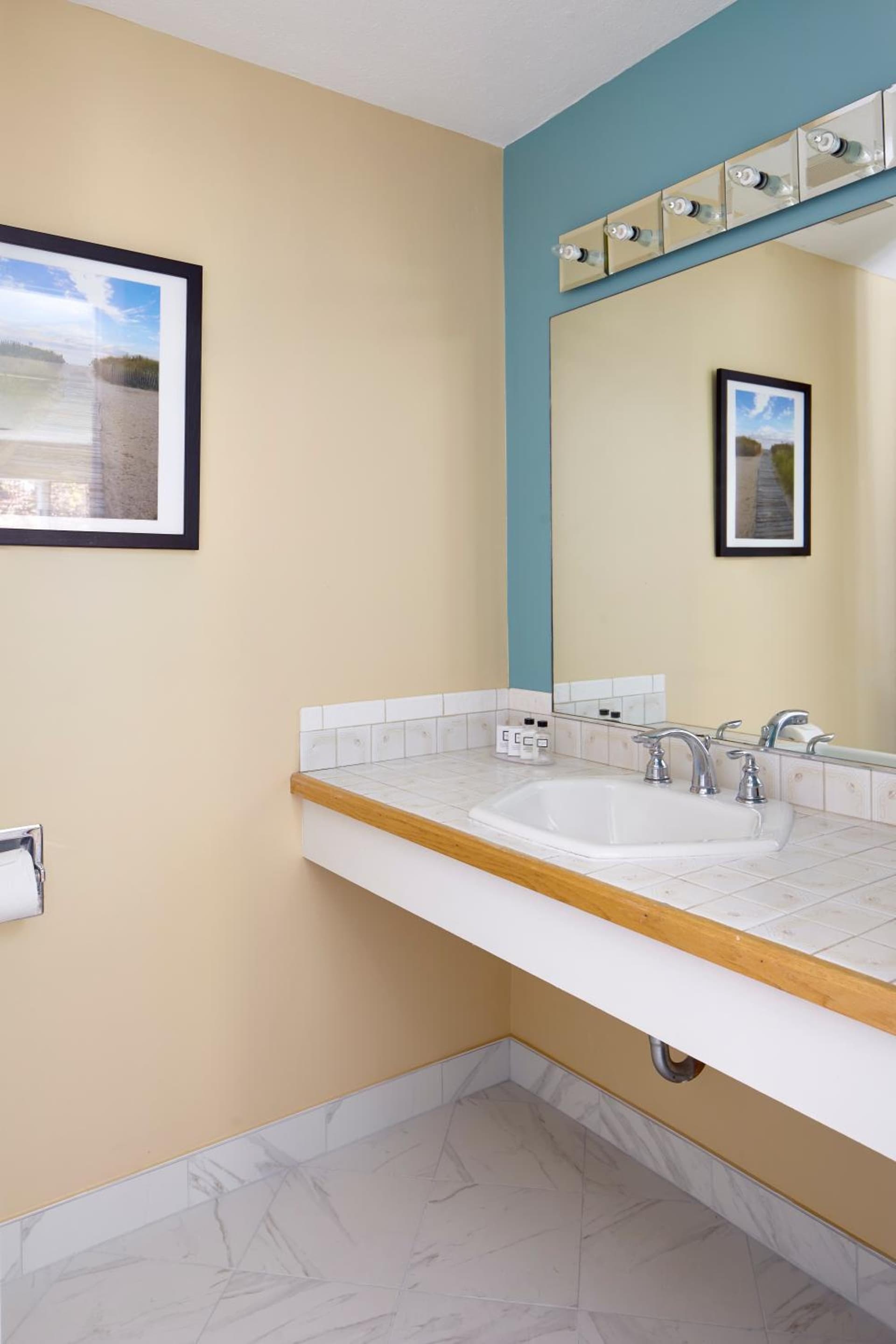 Breezeway Boutique Hotel gallery photo in Westerly, RI — image 21