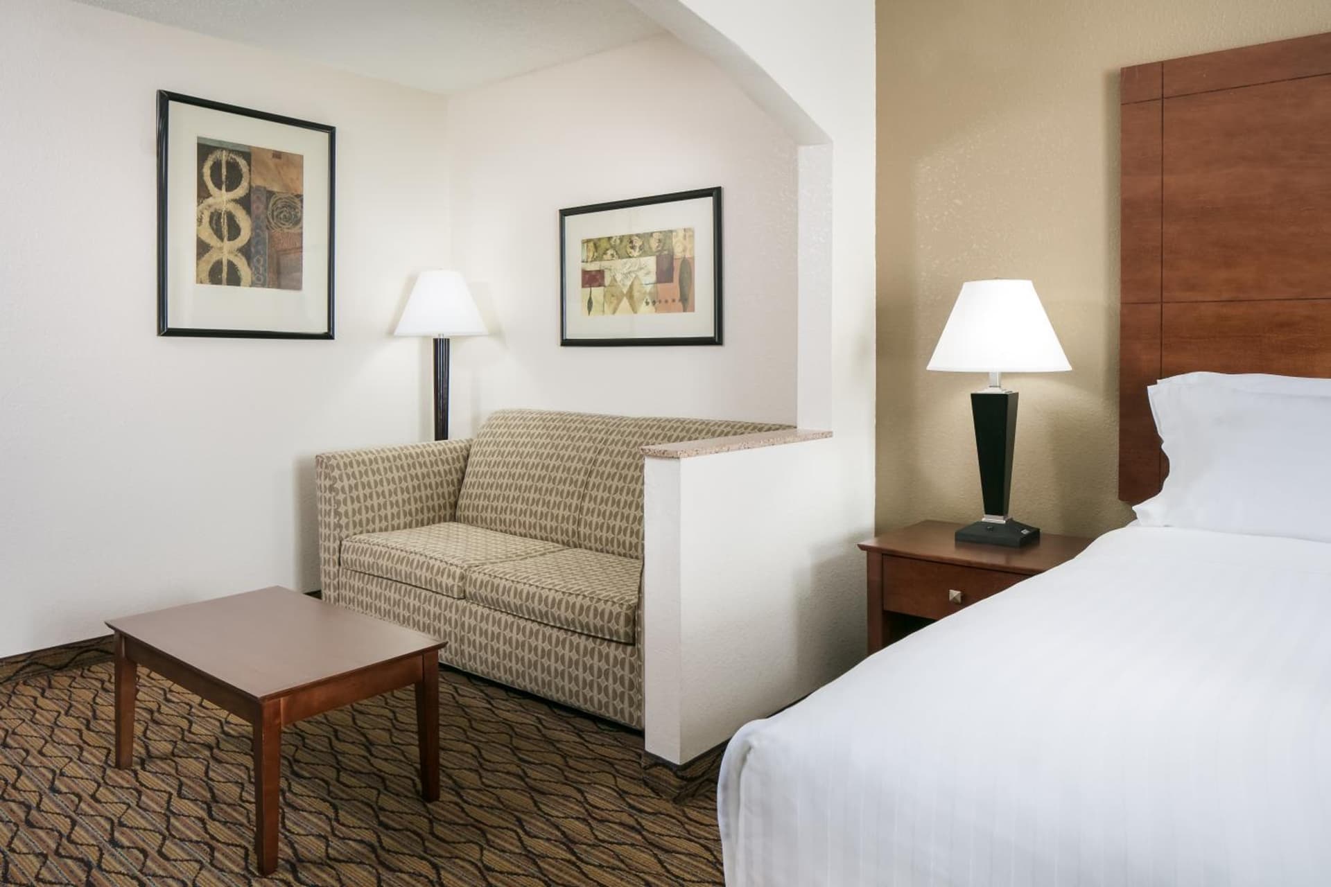 Holiday Inn Express & Suites Clinton by IHG property views in Clinton, IA — gallery photo 3