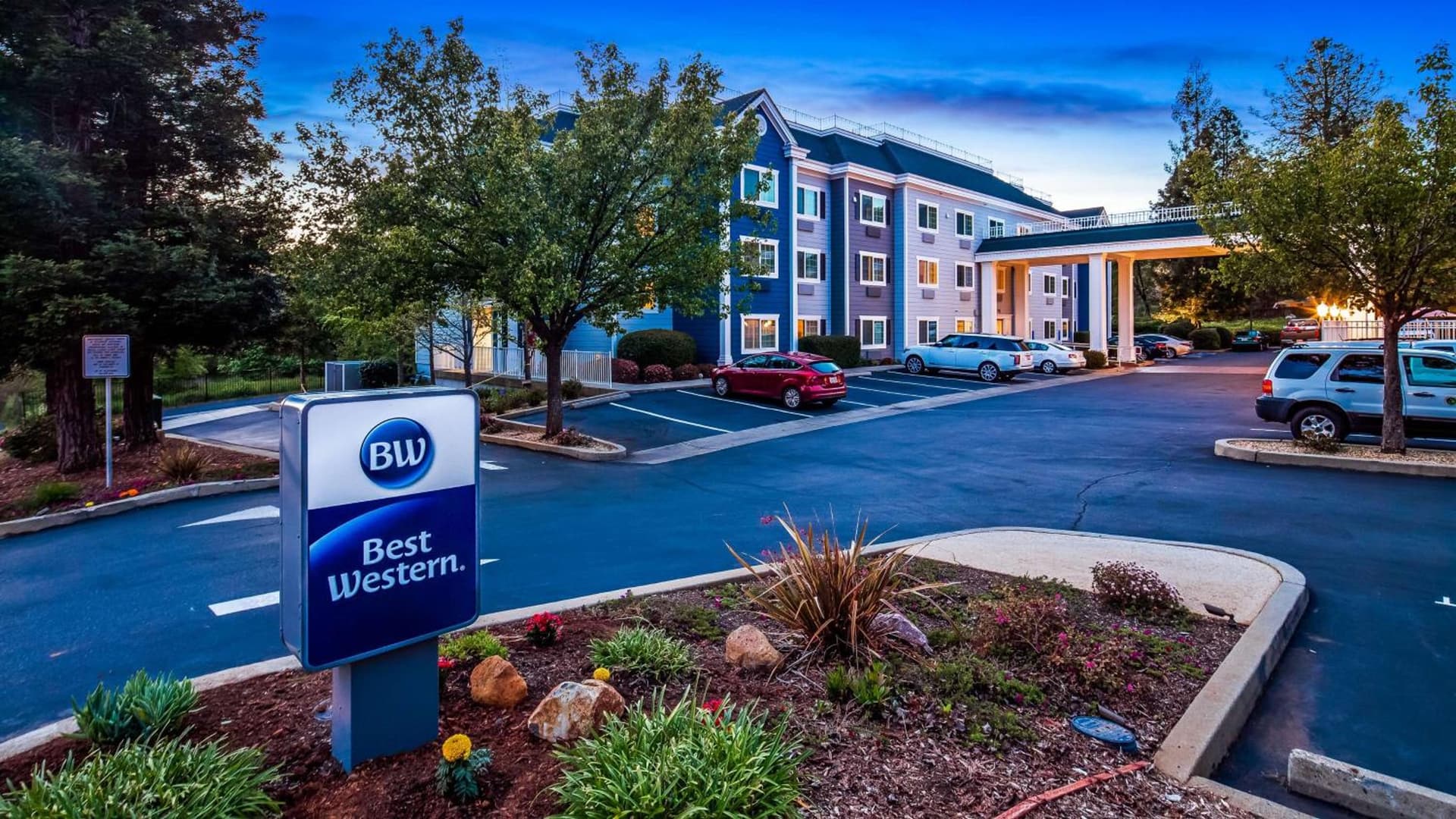 Best Western Paradise Hotel featured exterior or lobby in Paradise, CA — similar hotel
