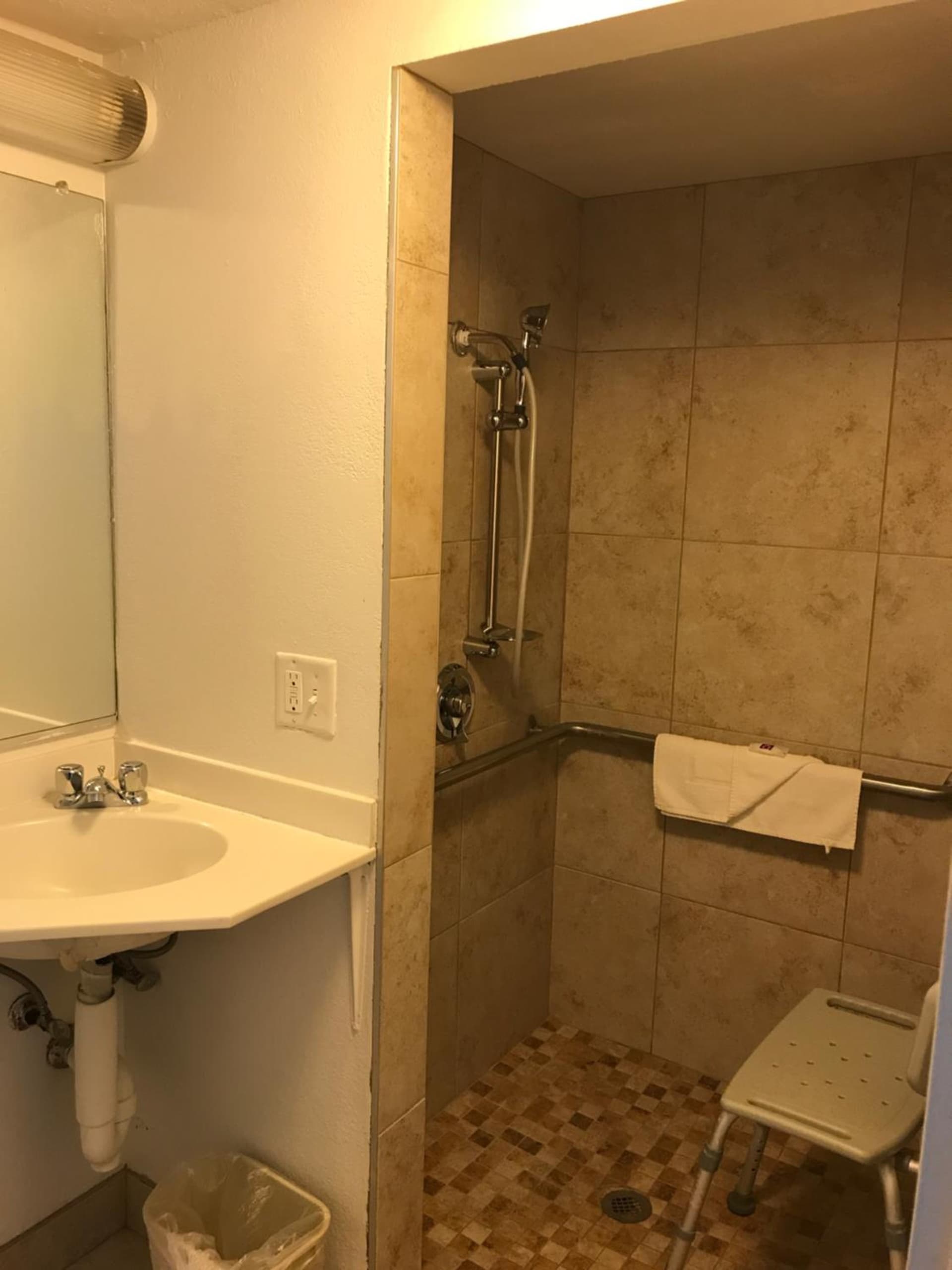 Motel 6-Des Moines, IA - North gallery photo in Des Moines, IA — image 48