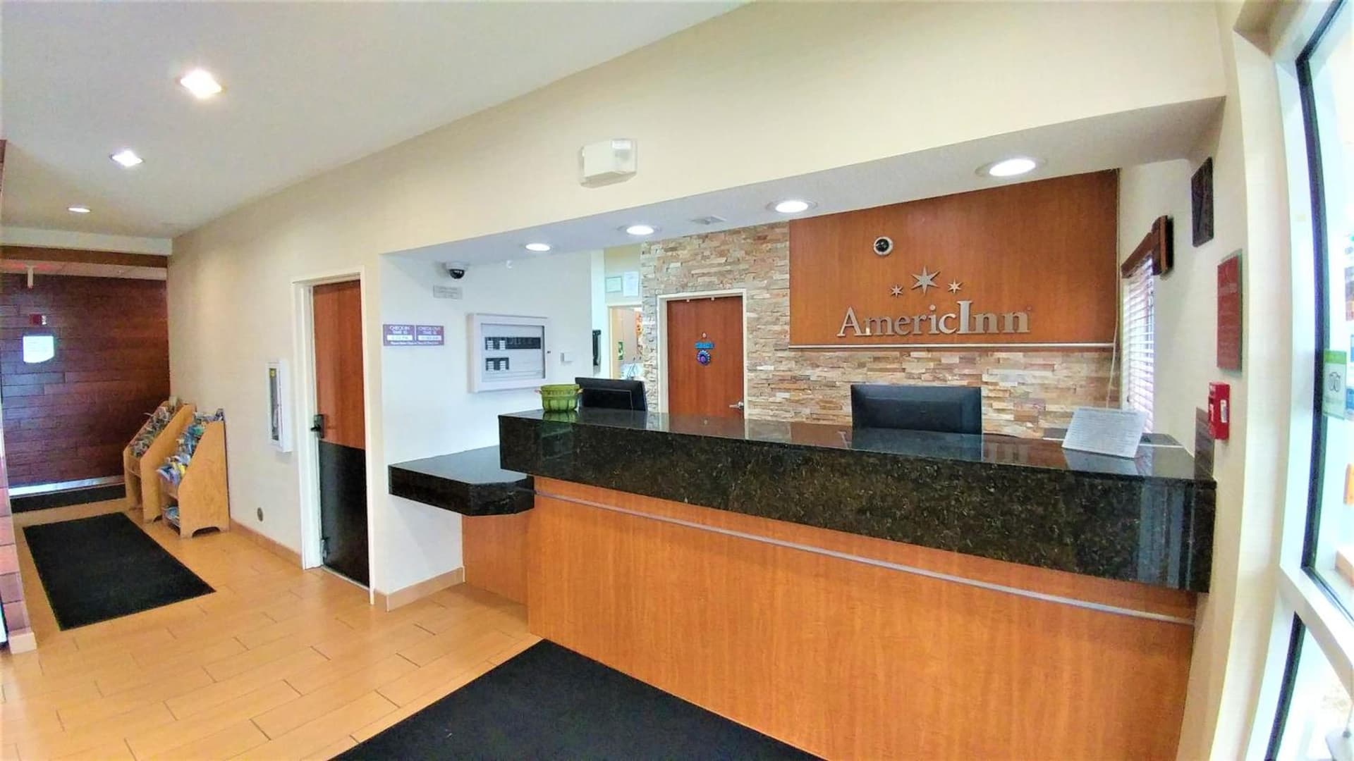 AmericInn by Wyndham Duluth gallery photo in Duluth, MN — image 50
