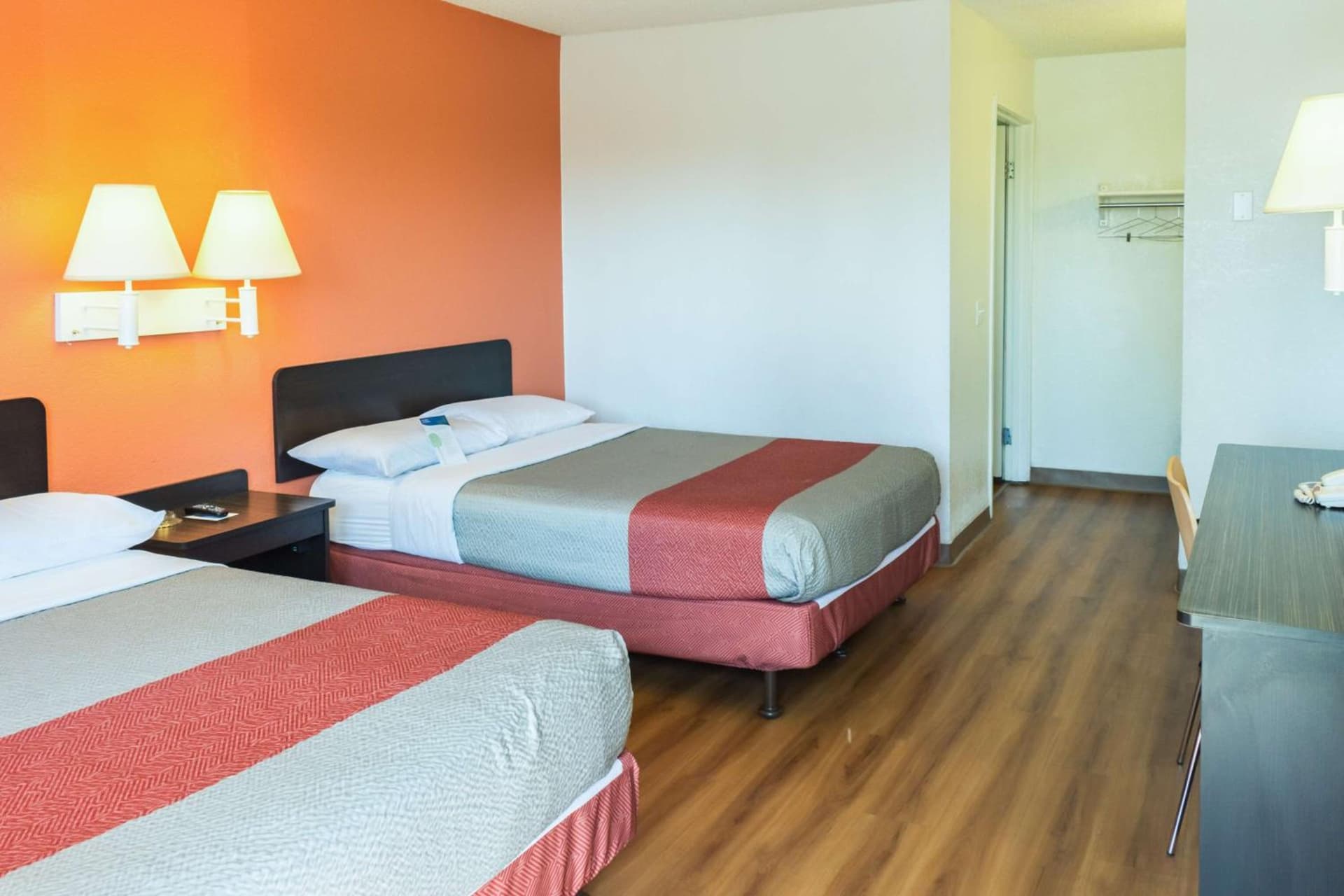 Motel 6-Bakersfield, CA - East gallery photo in Bakersfield, CA — image 44