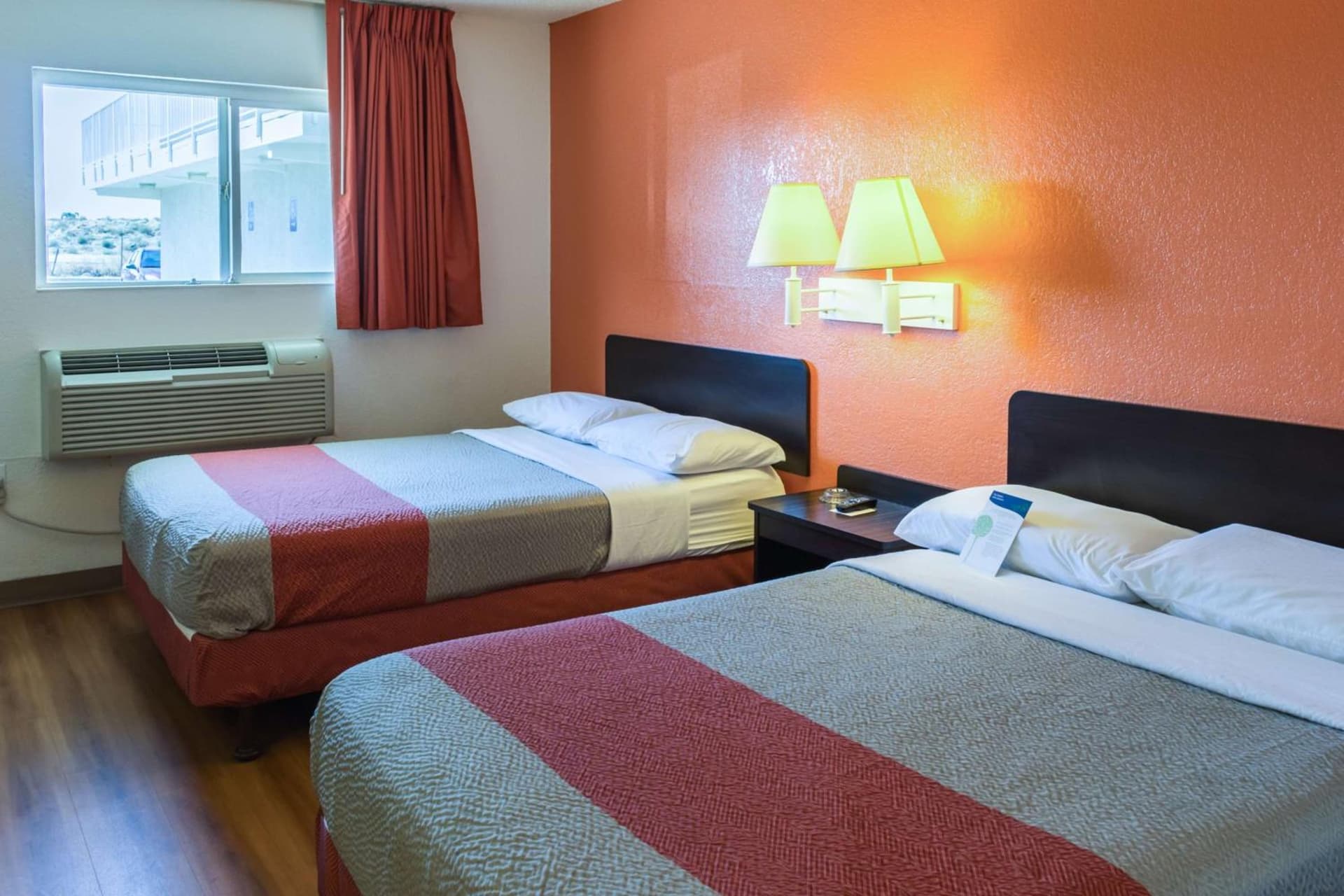 Motel 6-Bakersfield, CA - East gallery photo in Bakersfield, CA — image 21