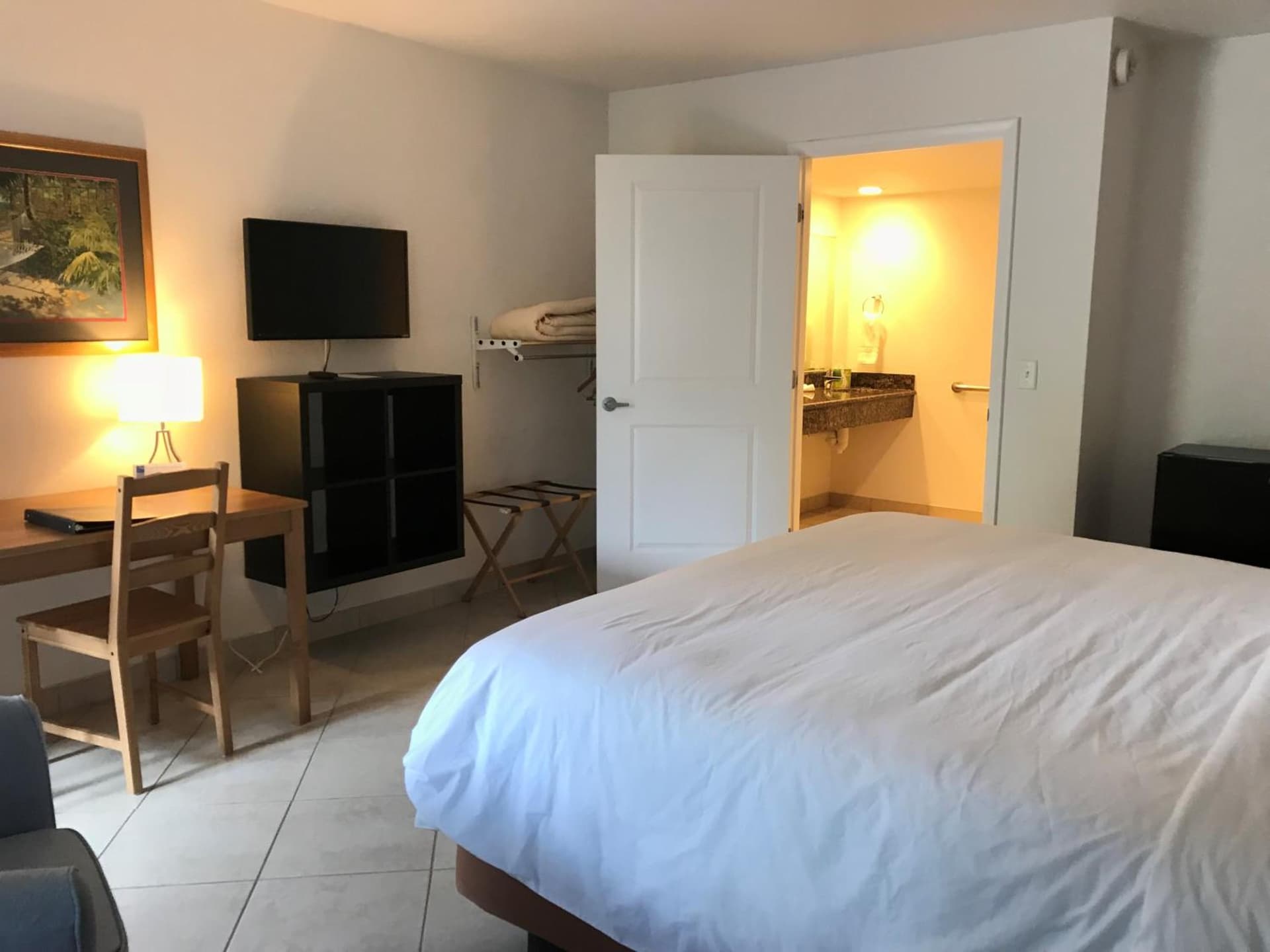Dolphin Key Resort - Cape Coral interior in Cape Coral, FL — gallery photo 2