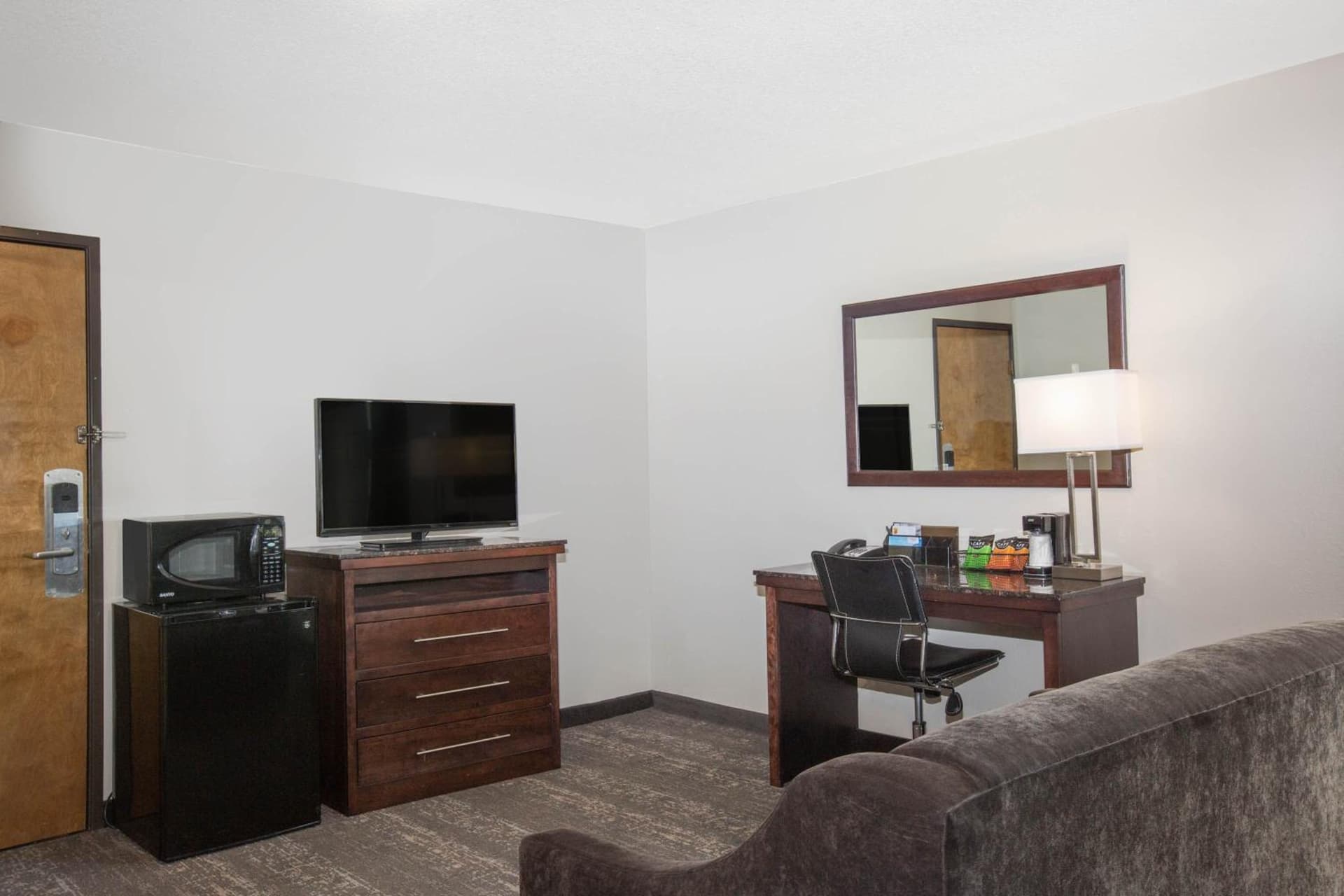 Spark by Hilton Springfield Eugene interior in Eugene, OR — gallery photo 2