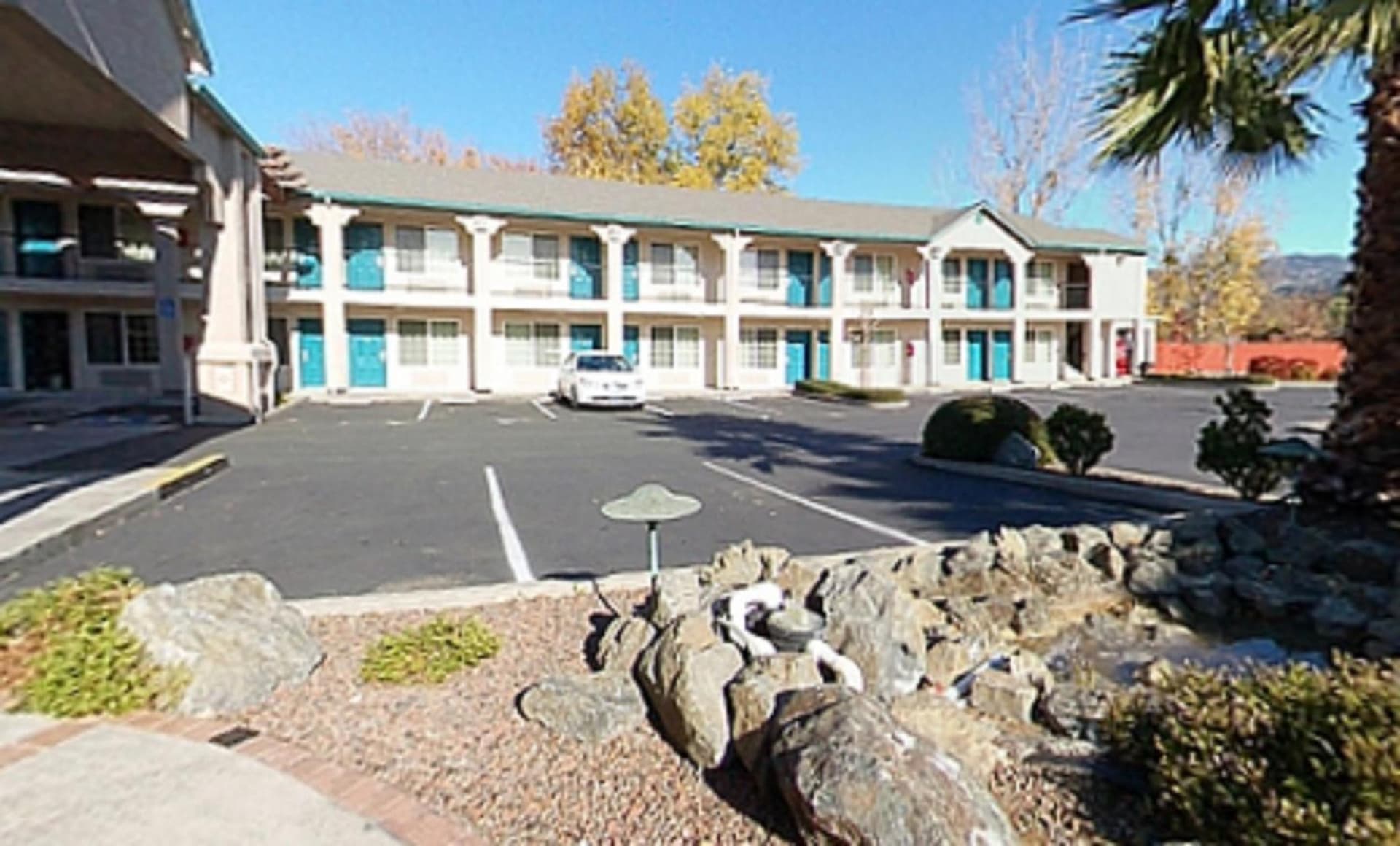 Cloverdale Wine Country Inn & Suites property views in Cloverdale, CA — gallery photo 3