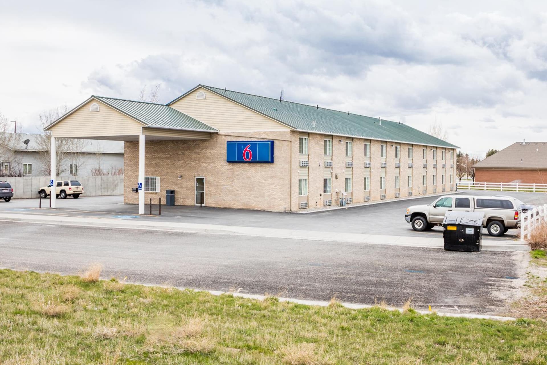 Motel 6-Rigby, ID featured exterior or lobby in Lorenzo, ID — similar hotel