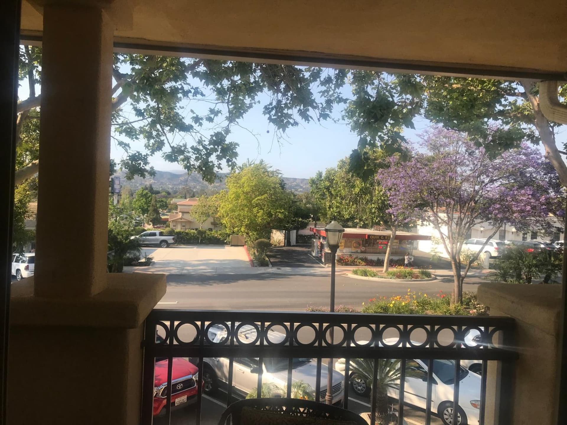 Bella Capri Inn and Suites interior in Camarillo, CA — gallery photo 2