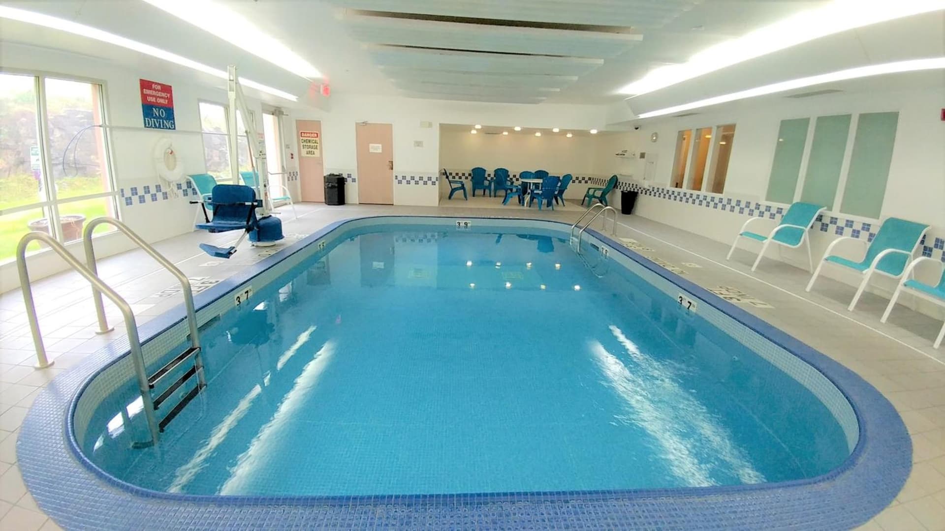AmericInn by Wyndham Duluth gallery photo in Duluth, MN — image 35