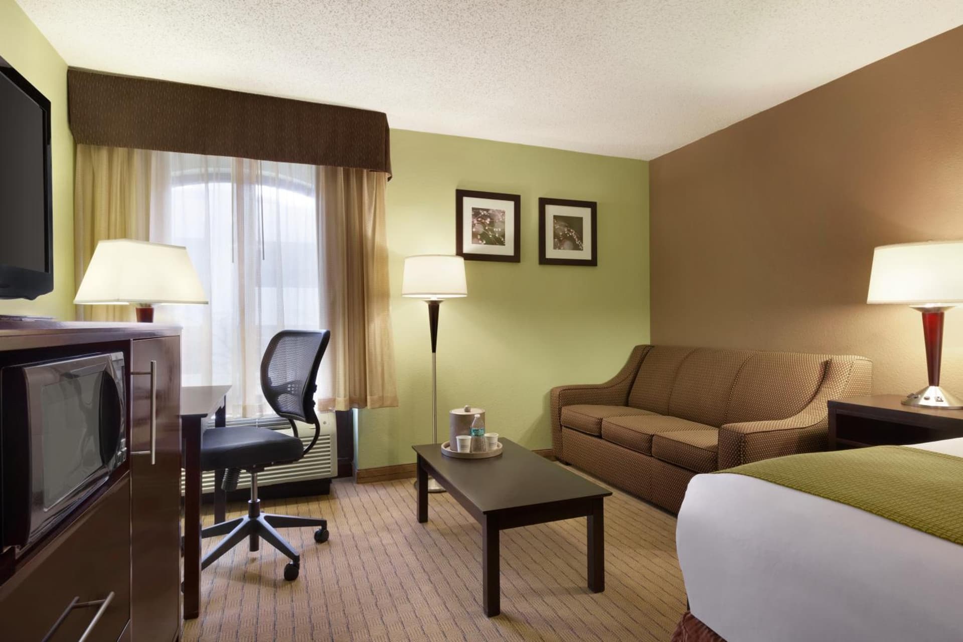 Days Inn by Wyndham Baltimore Inner Harbor gallery photo in Baltimore, MD — image 42