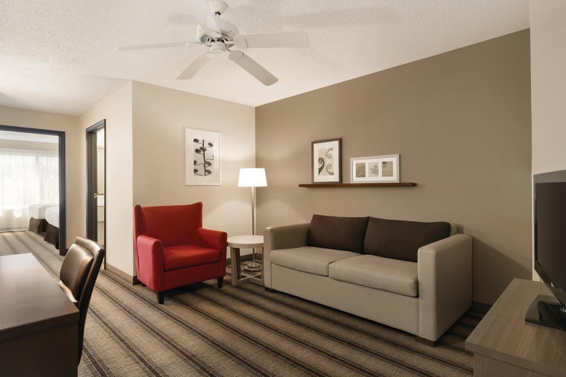 Country Inn & Suites by Radisson, Indianapolis Airport South, IN gallery photo in Indianapolis, IN — image 5