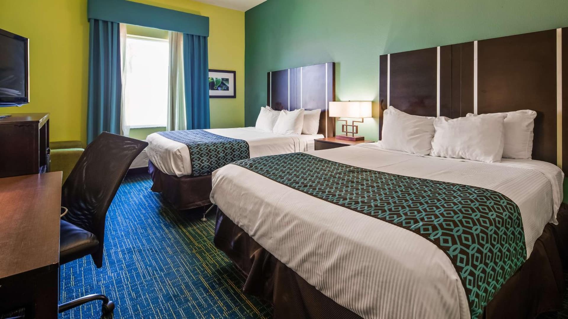 Best Western Plus Carrizo Springs Inn & Suites property views in Carrizo Springs, TX — gallery photo 3