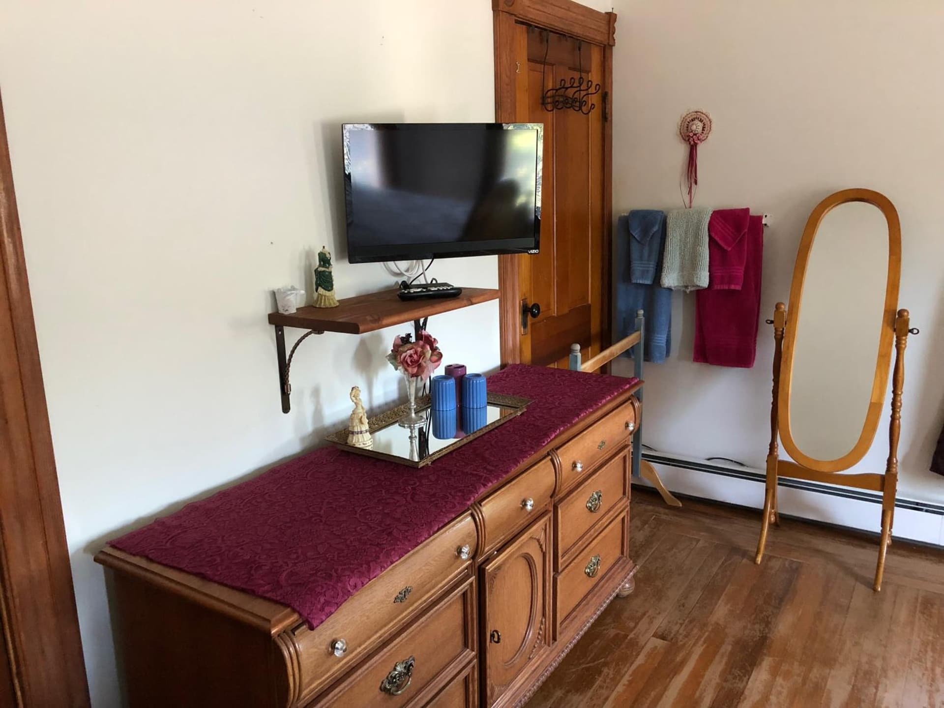 Antique Rose Inn Windham property views in Windham — gallery photo 3