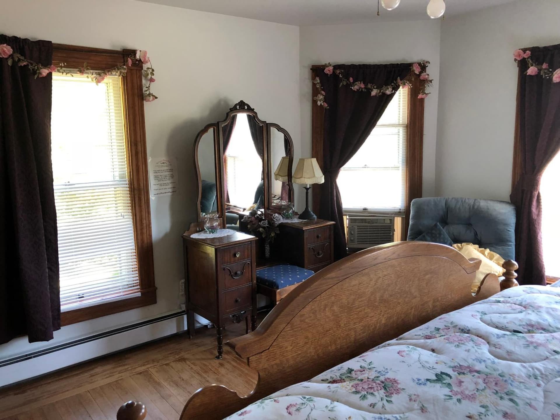 Antique Rose Inn Windham gallery photo in Windham — image 20