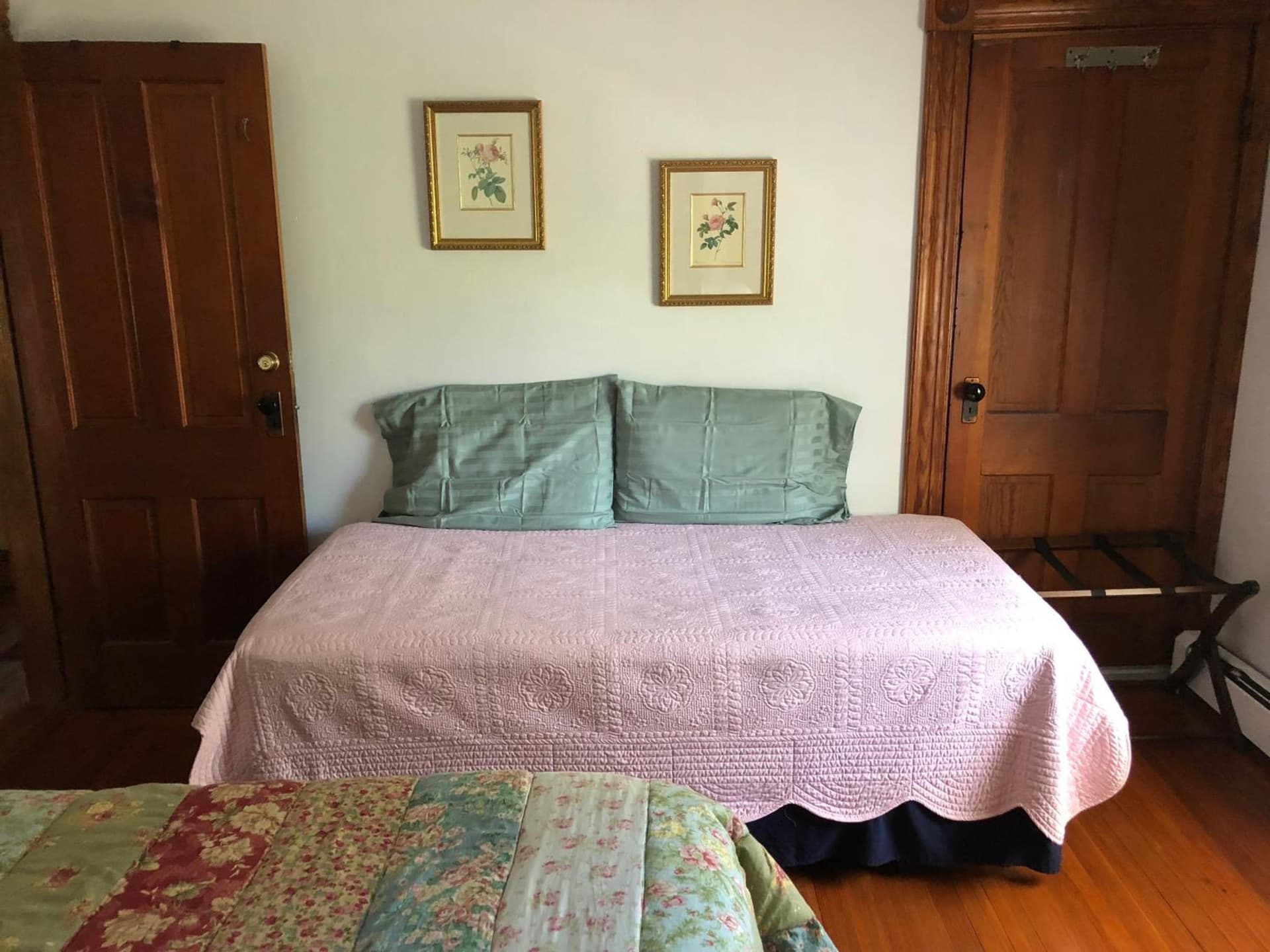 Antique Rose Inn Windham gallery photo in Windham — image 30