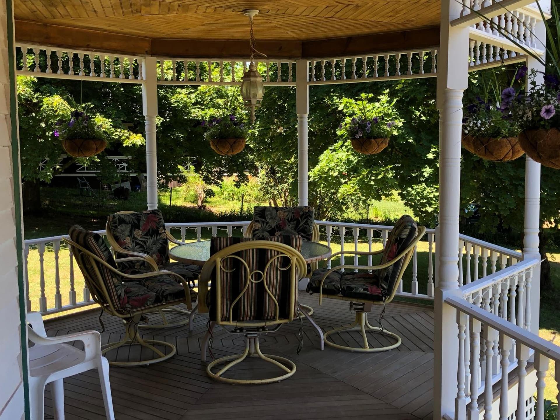 Antique Rose Inn Windham gallery photo in Windham — image 39