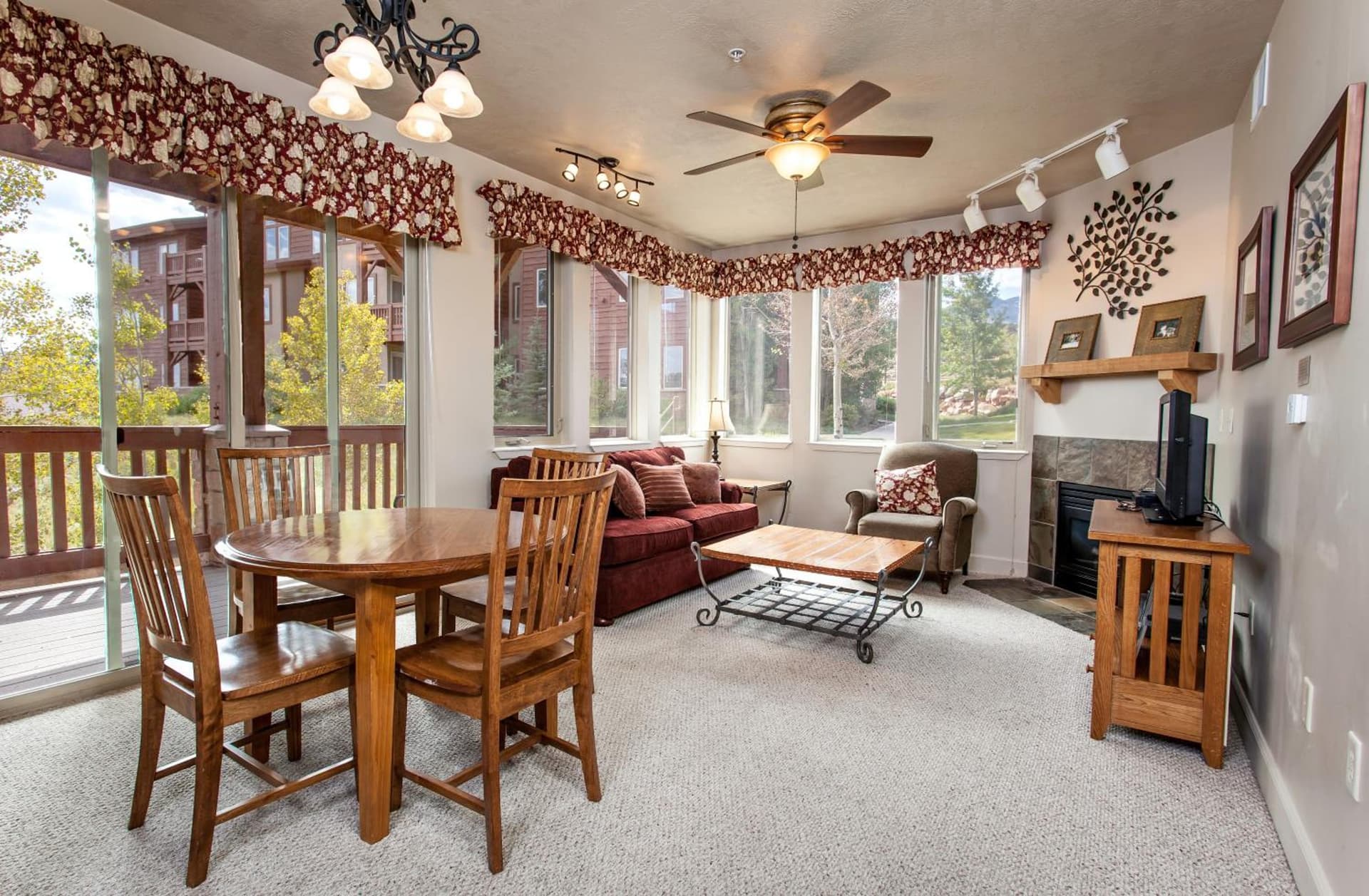 Crestview Condominiums by All Seasons Resort Lodging property views in Park City, UT — gallery photo 3