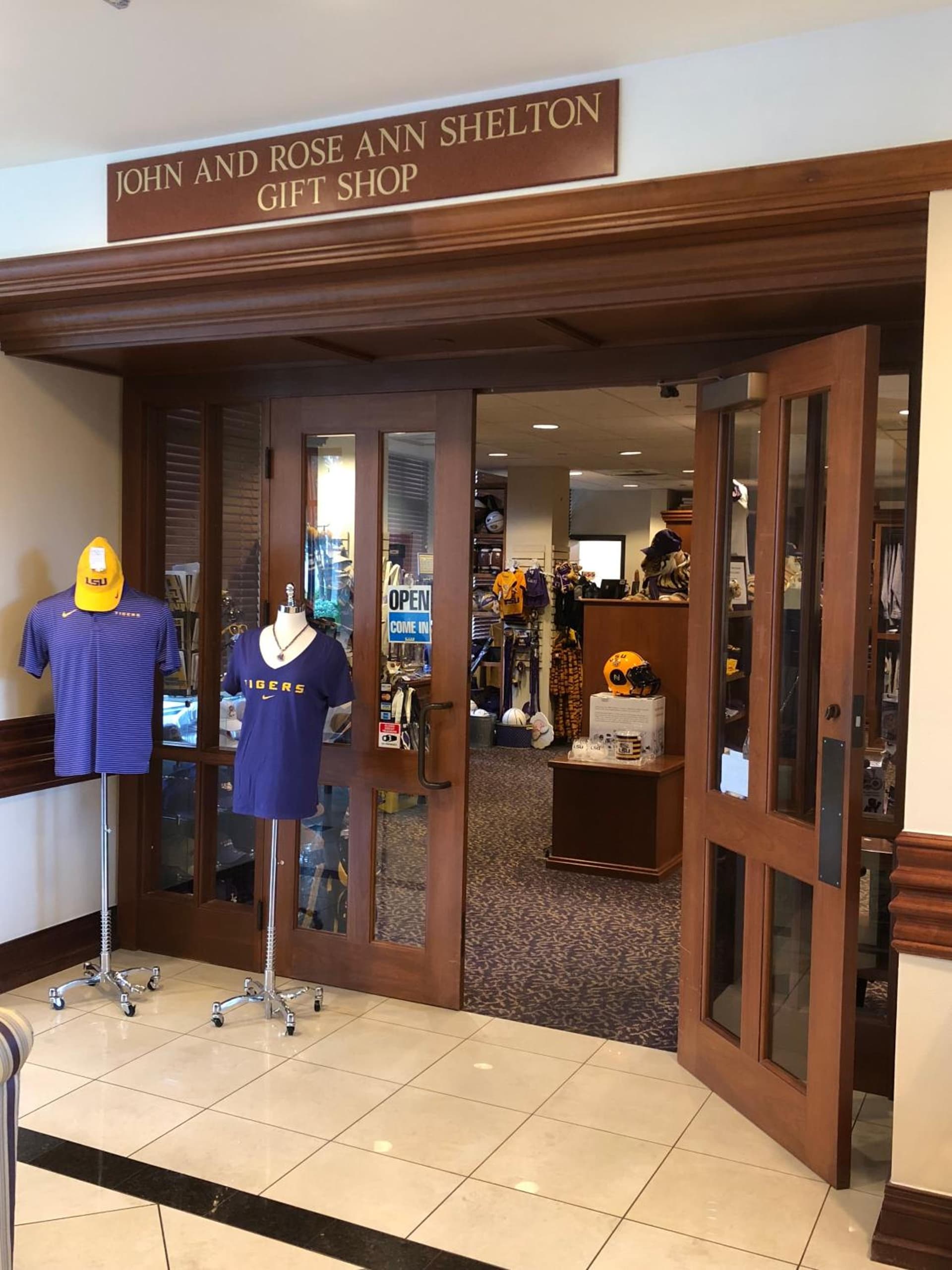 The Cook Hotel and Conference Center at LSU gallery photo in Baton Rouge, LA — image 19