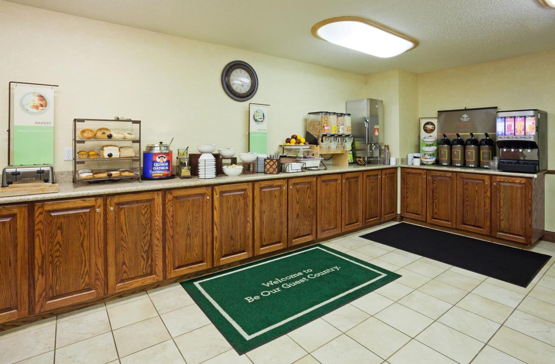 Country Inn & Suites by Radisson Bismarck Waterpark gallery photo in Bismarck, ND — image 29