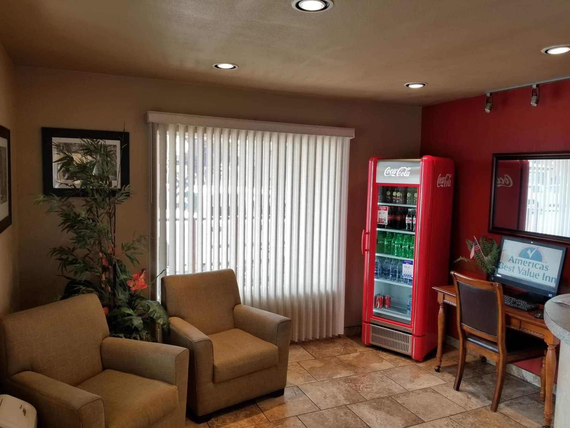 Americas Best Value Inn-Williams/Grand Canyon interior in Williams, AZ — gallery photo 2