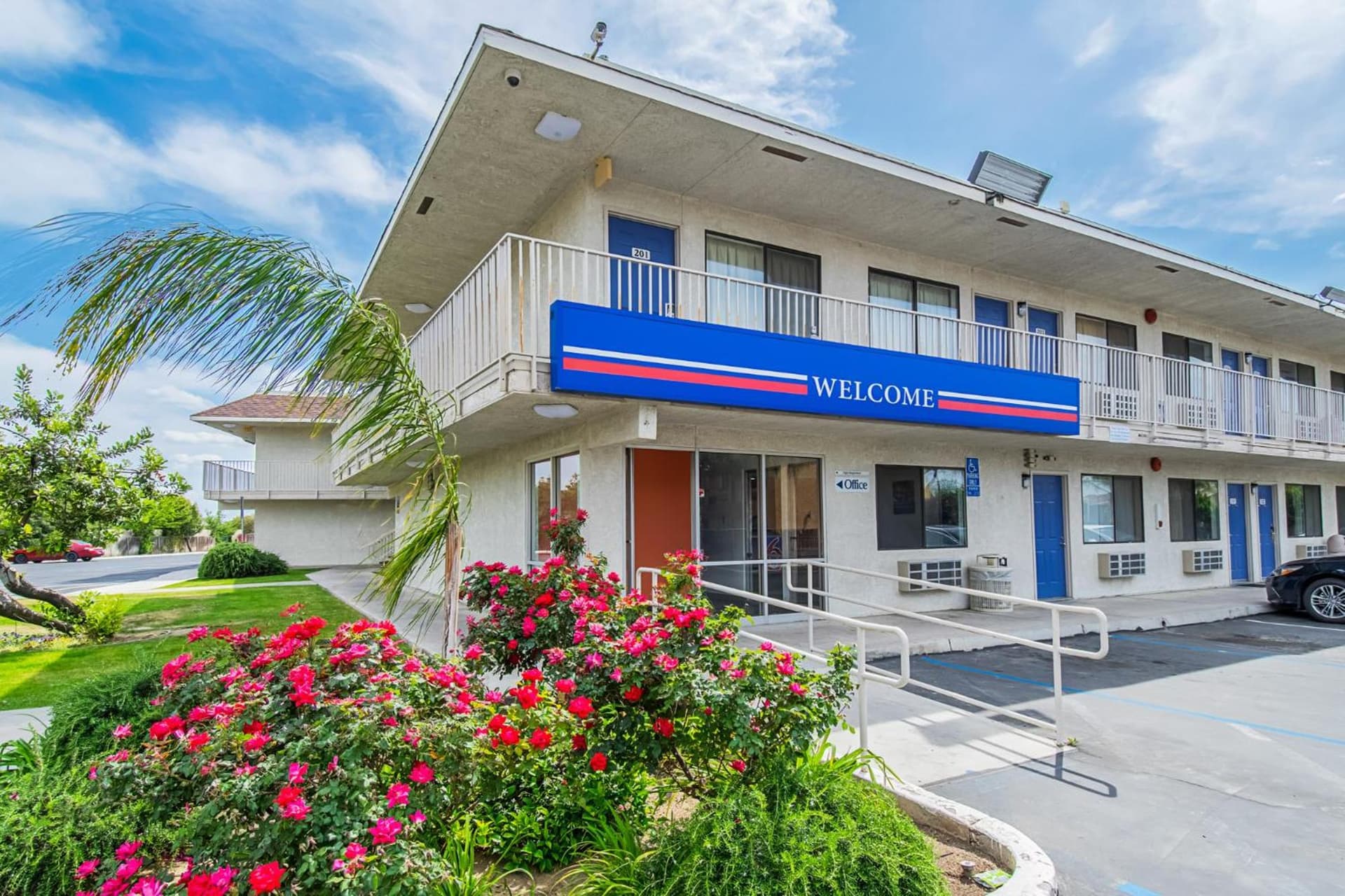 Motel 6-Bakersfield, CA - Airport gallery photo in Bakersfield, CA — image 33