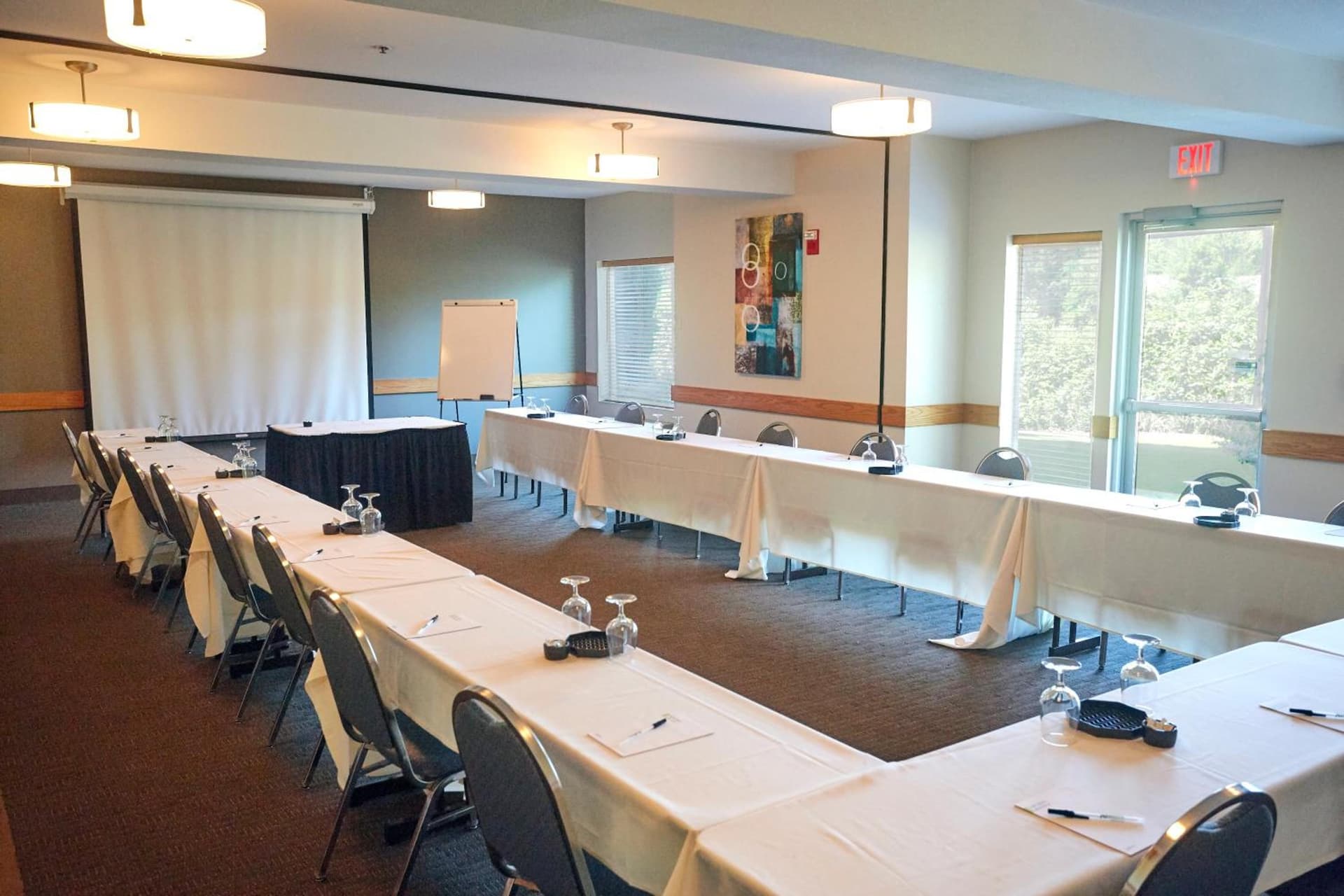Radisson Hotel Portland Airport property views in Portland, OR — gallery photo 3