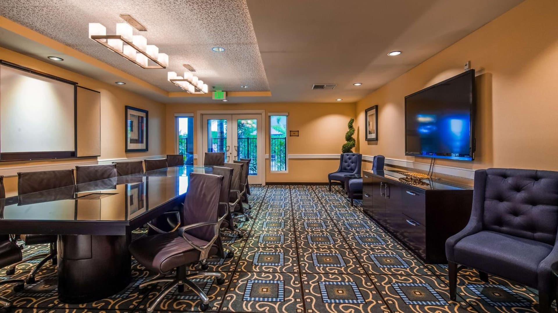 Best Western Plus Marina Gateway Hotel gallery photo in National City, CA — image 46