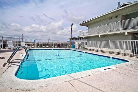 Hilltop Inn & Suites gallery photo in Victorville, CA — image 29