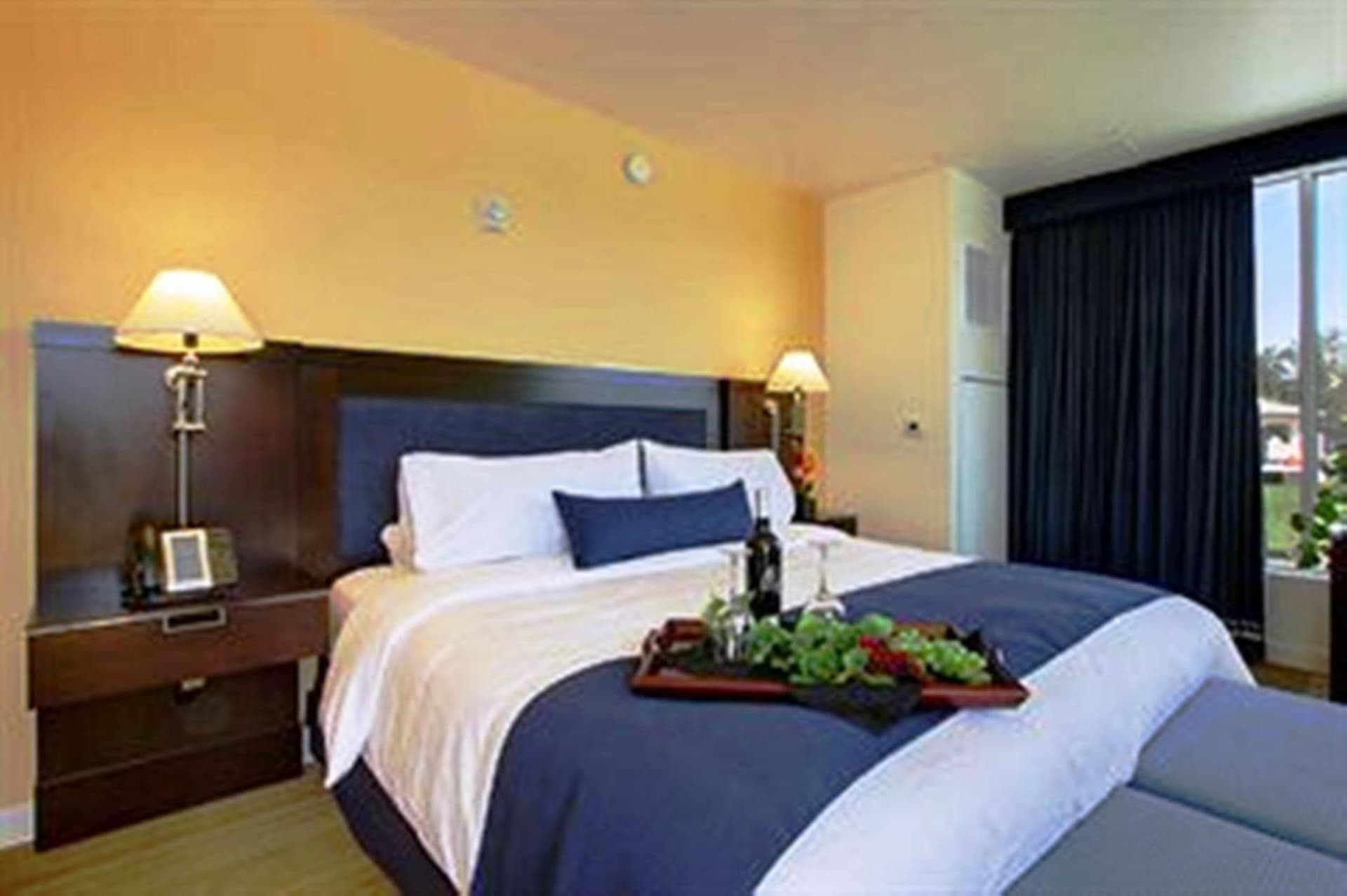University Plaza Waterfront Hotel gallery photo in Stockton, CA — image 9
