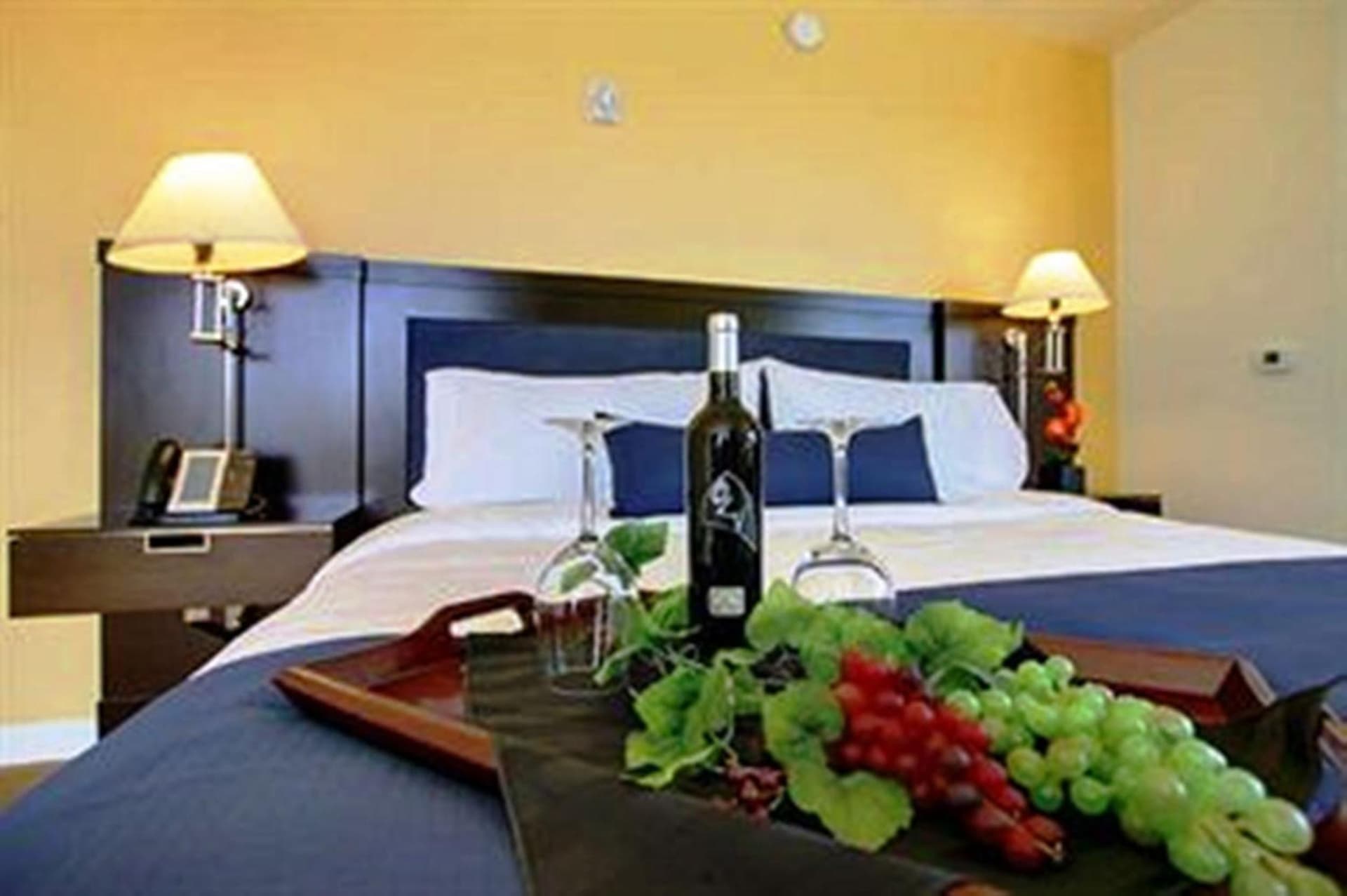 University Plaza Waterfront Hotel gallery photo in Stockton, CA — image 12