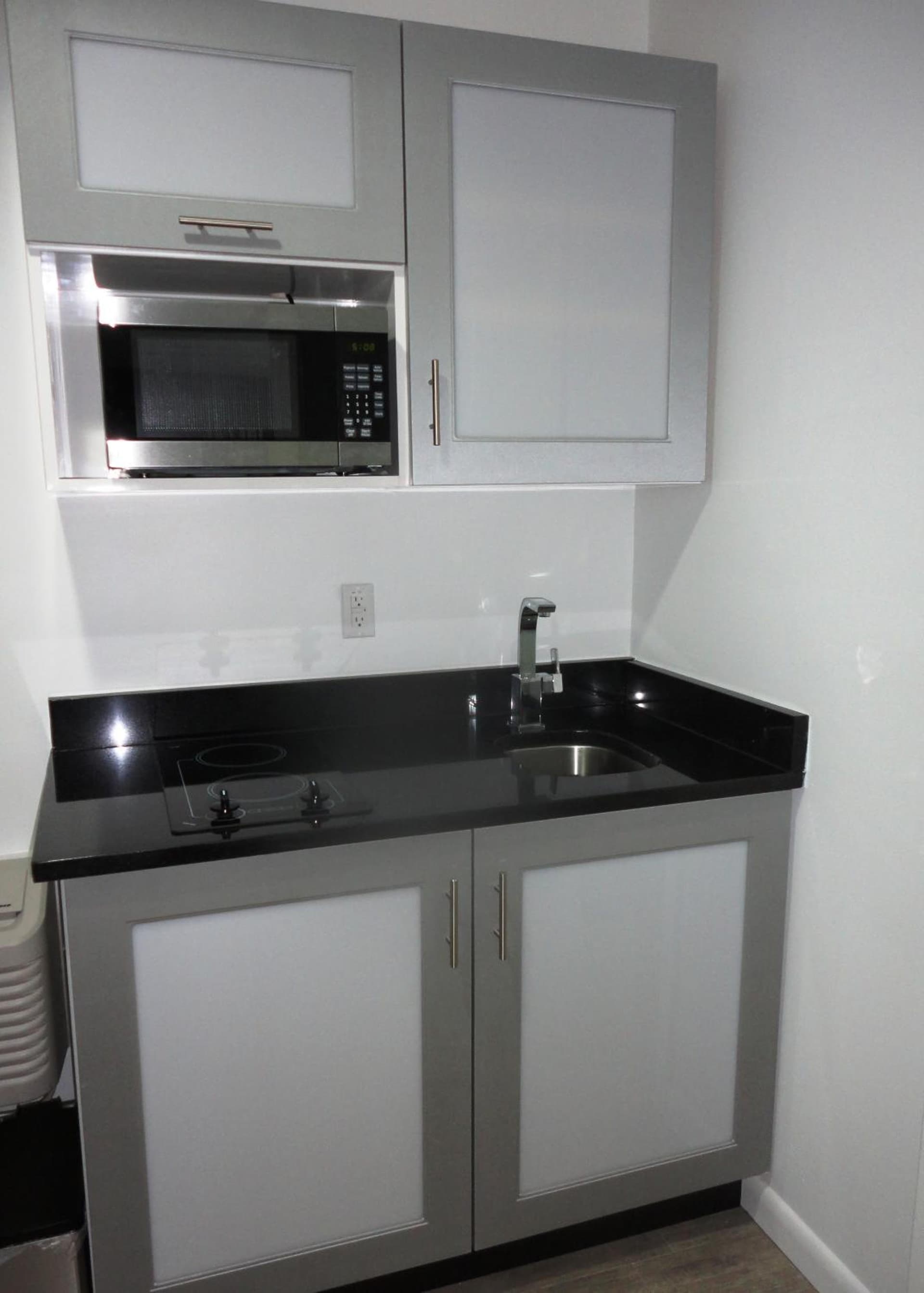 Lotus Boutique Inn and Suites interior in Ormond Beach, FL — gallery photo 2