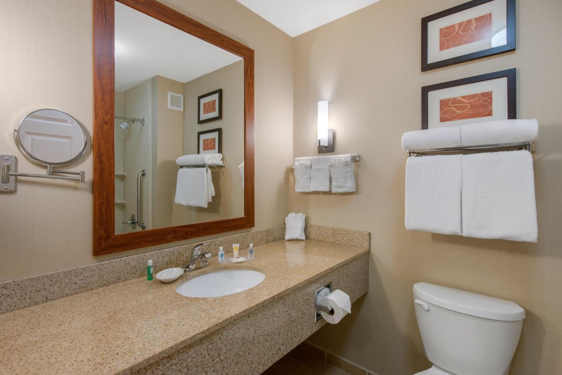Comfort Suites Sarasota-Siesta Key gallery photo in Sarasota, FL — image 27